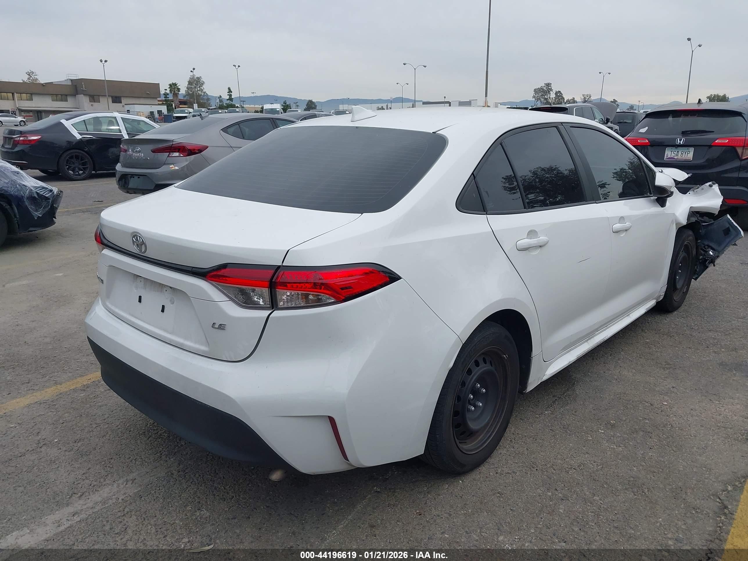 TOYOTA COROLLA image 4