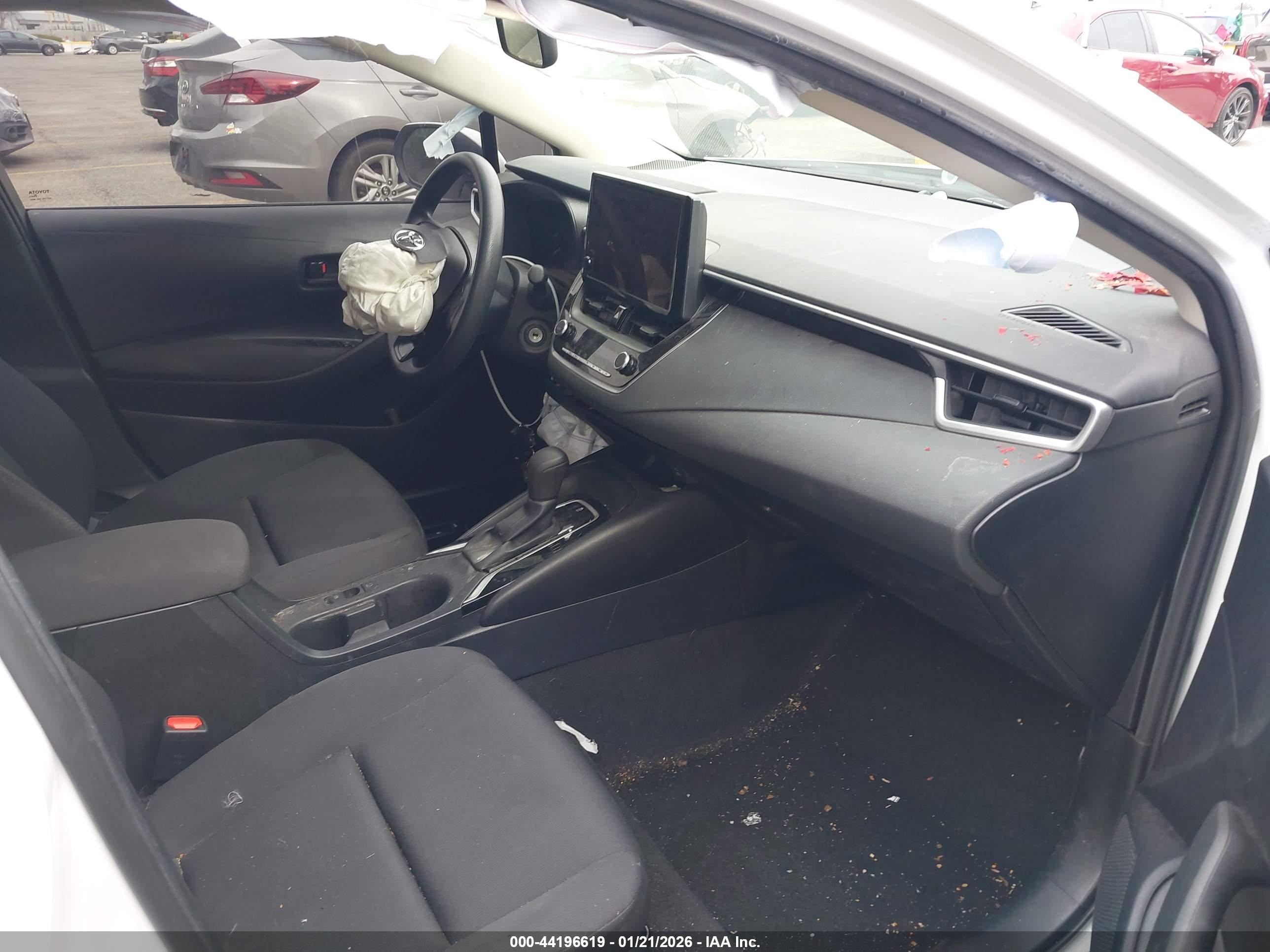TOYOTA COROLLA image 5