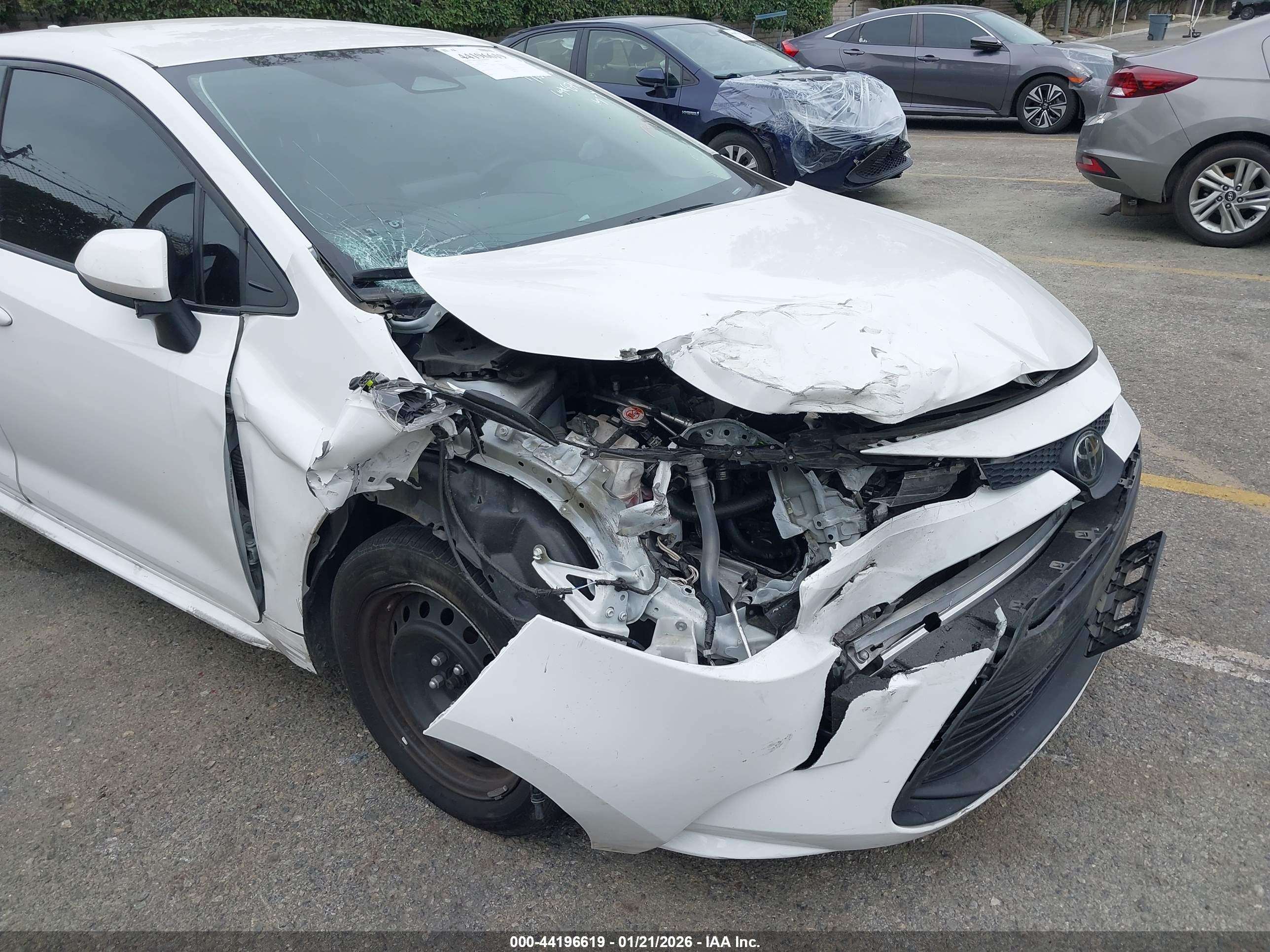 TOYOTA COROLLA image 6