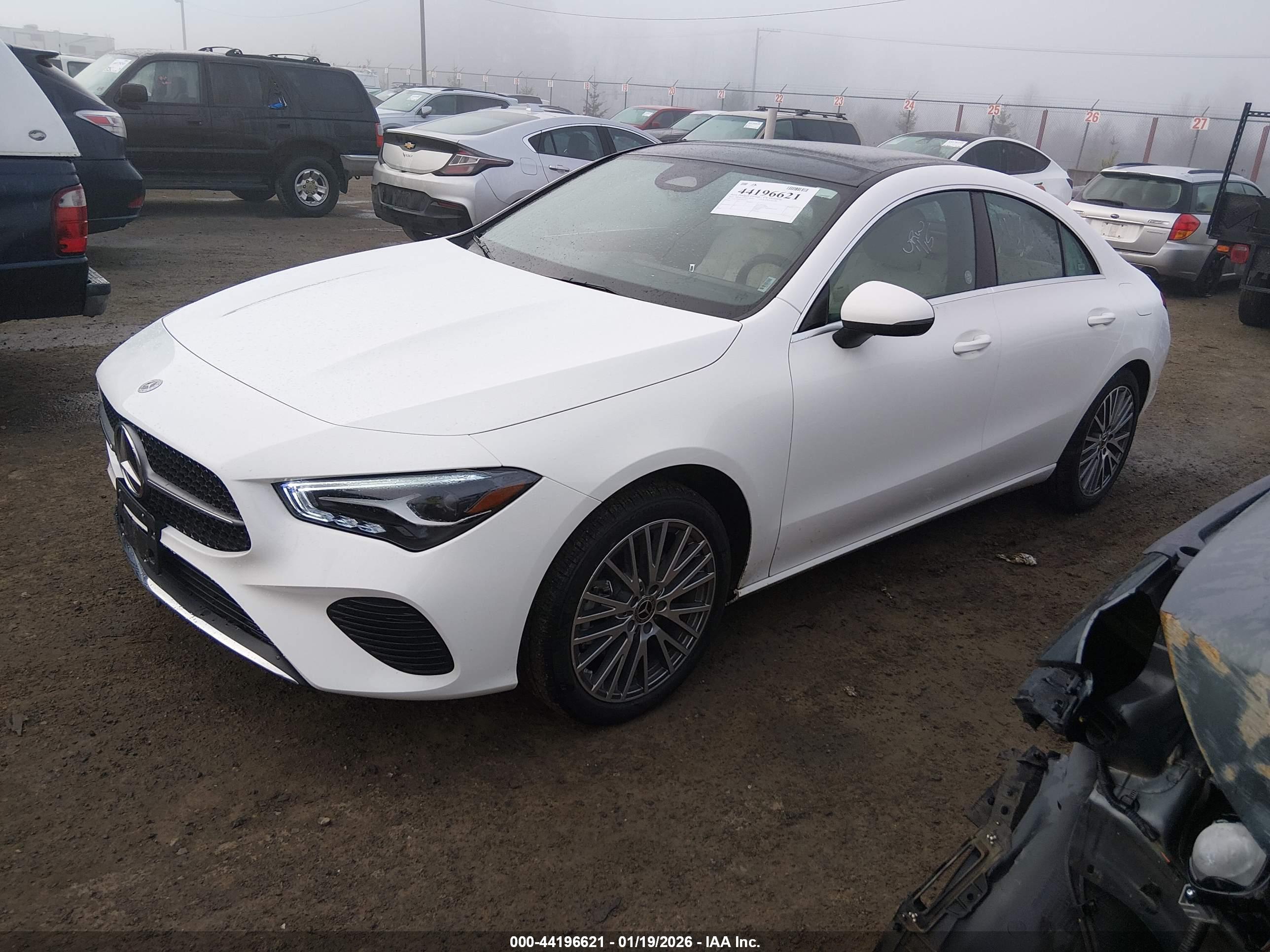 MERCEDES-BENZ CLA image 2
