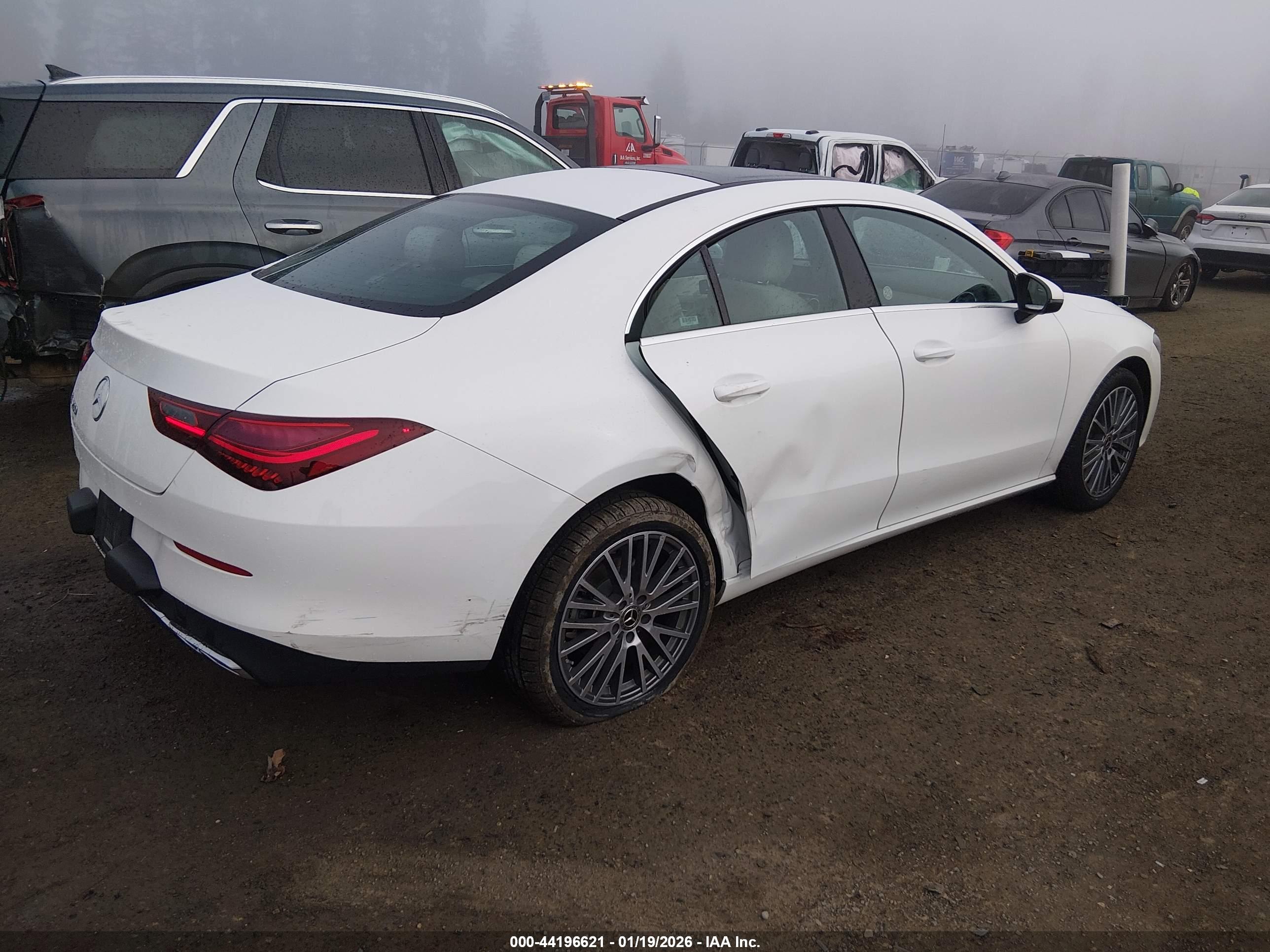 MERCEDES-BENZ CLA image 4