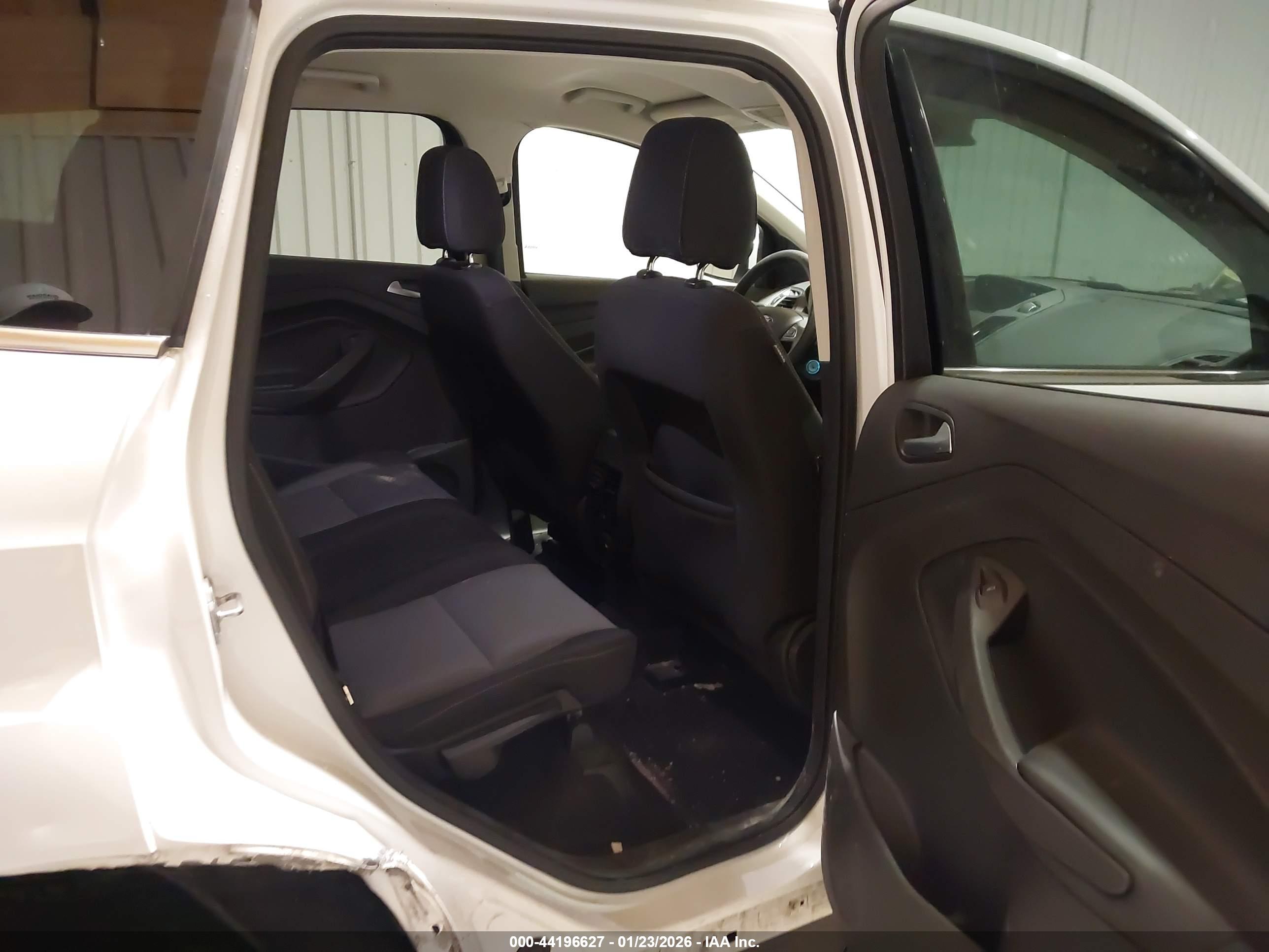 FORD ESCAPE image 8