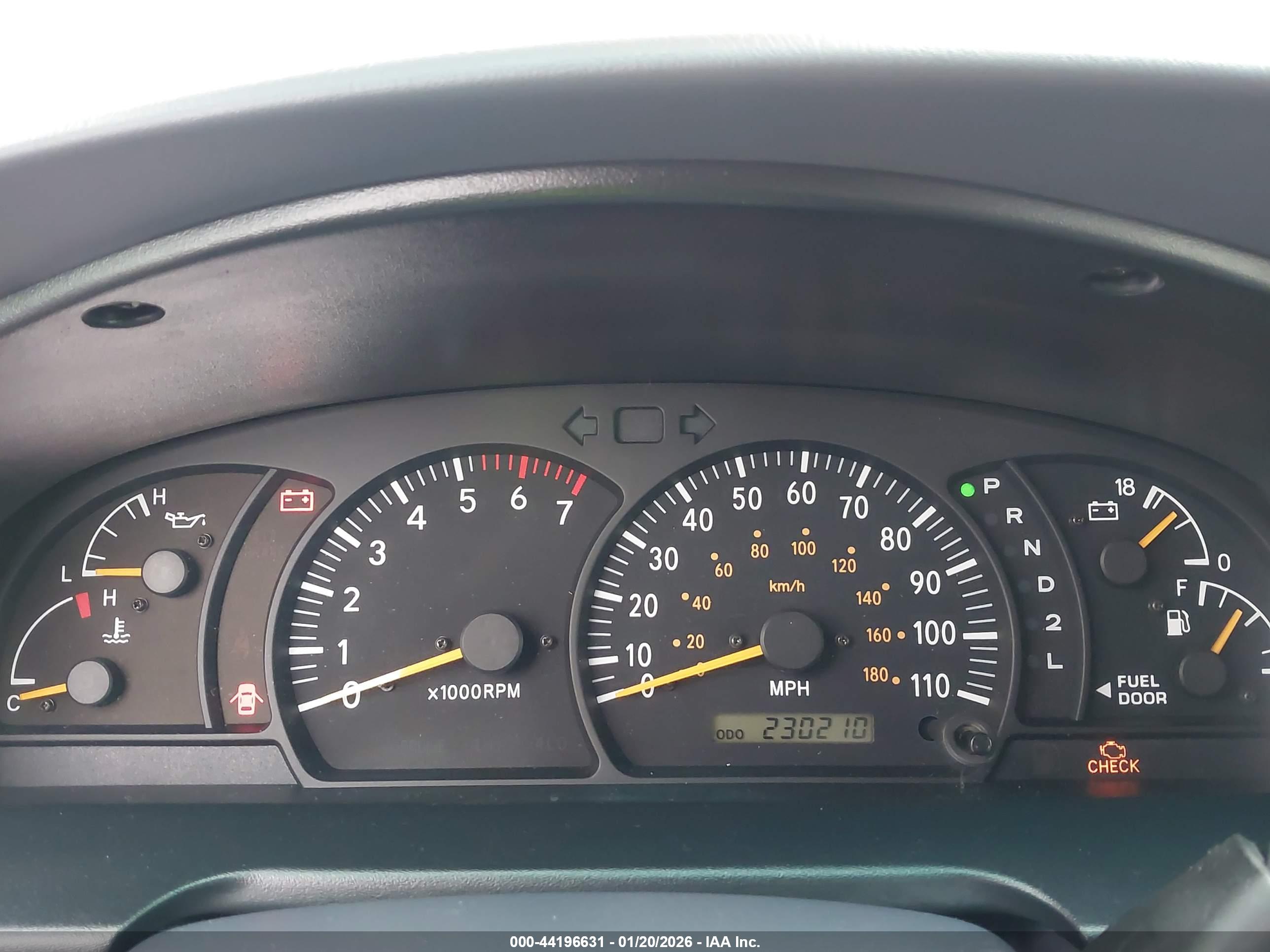 TOYOTA TUNDRA image 7
