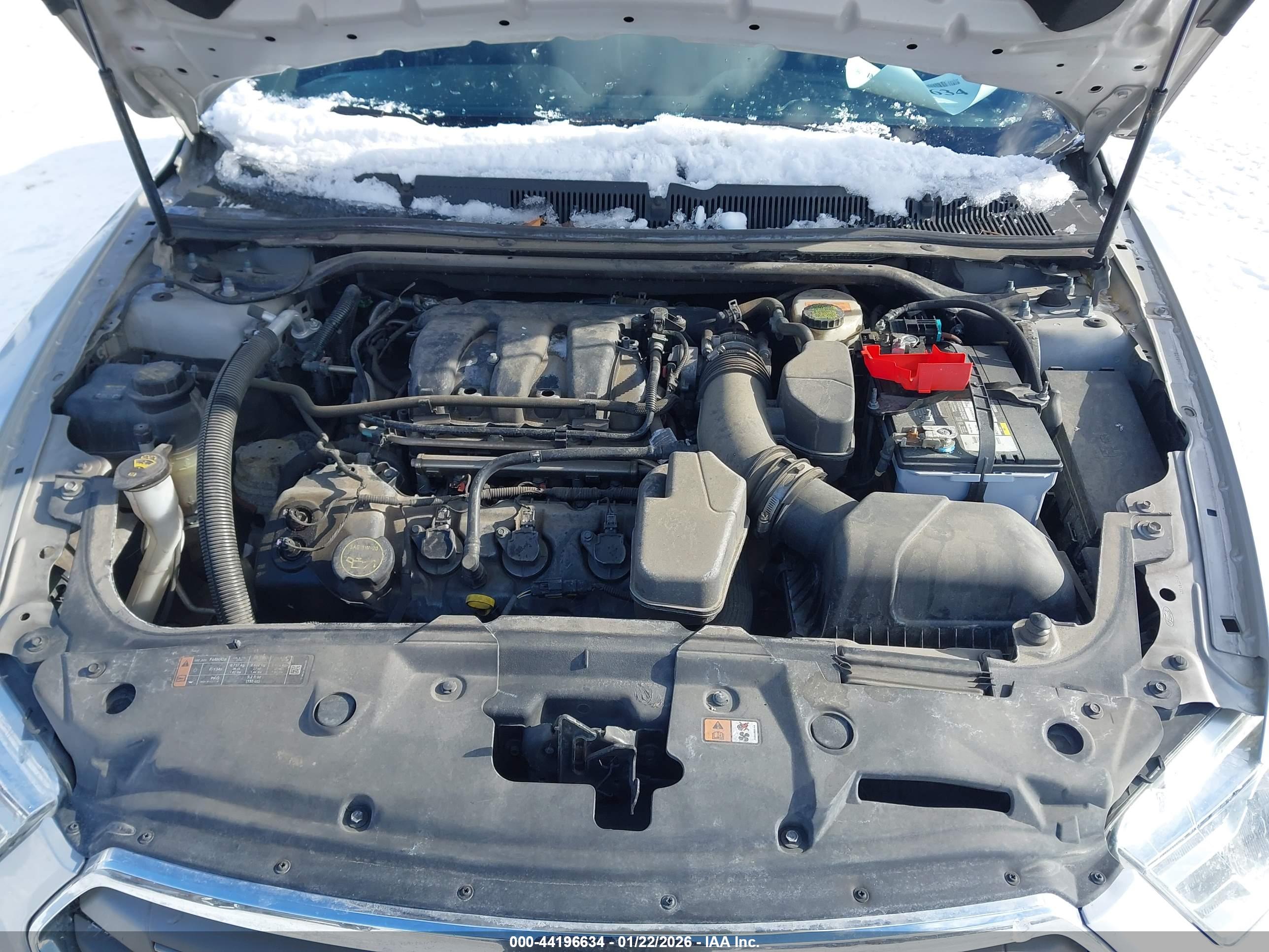 FORD TAURUS image 10