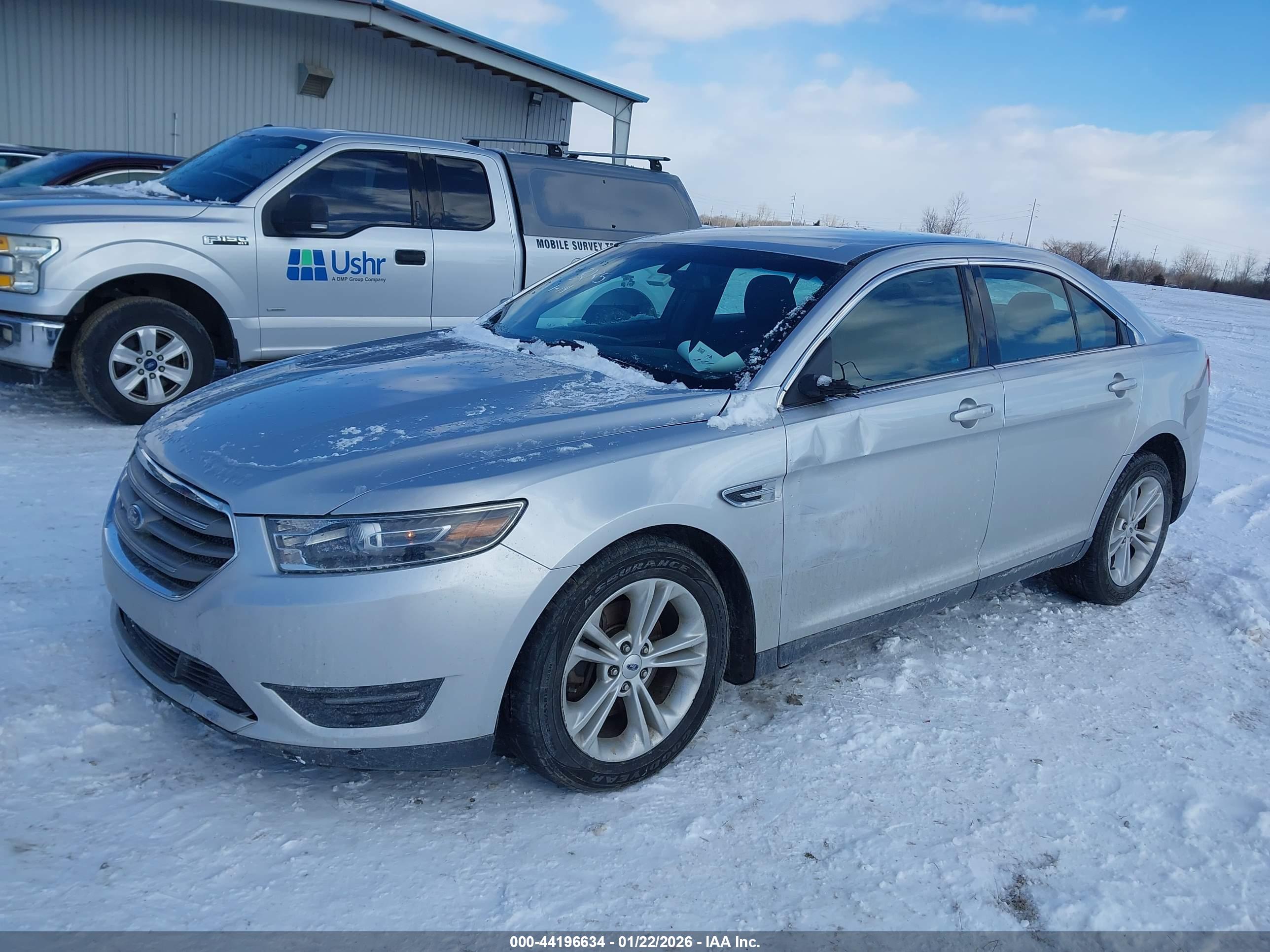 FORD TAURUS image 2