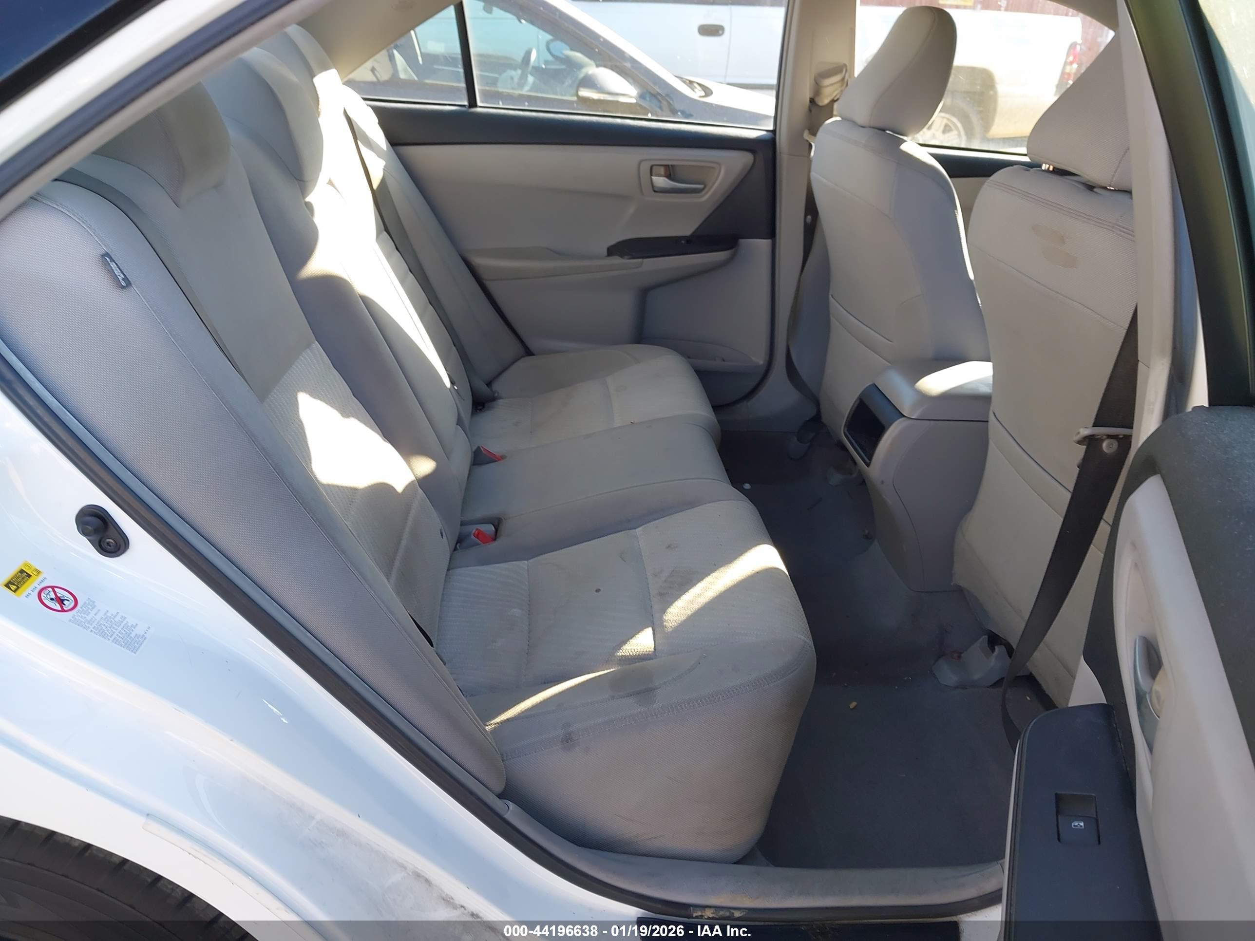 TOYOTA CAMRY image 8