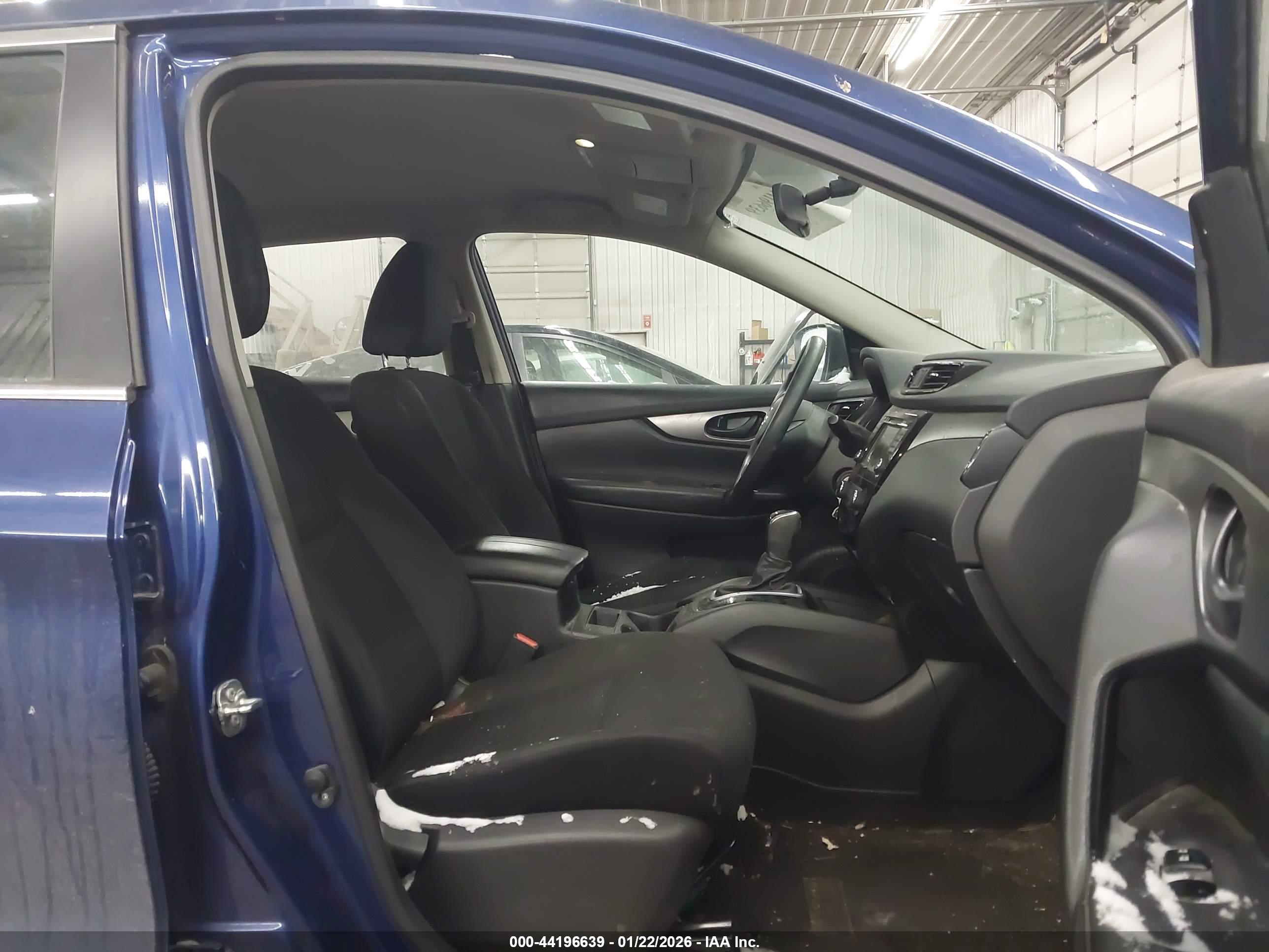 NISSAN ROGUE image 5