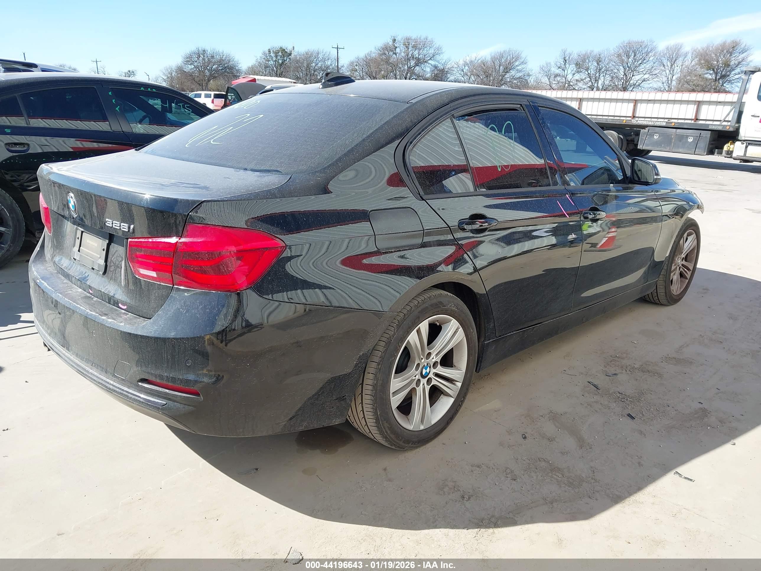 BMW 328I image 4