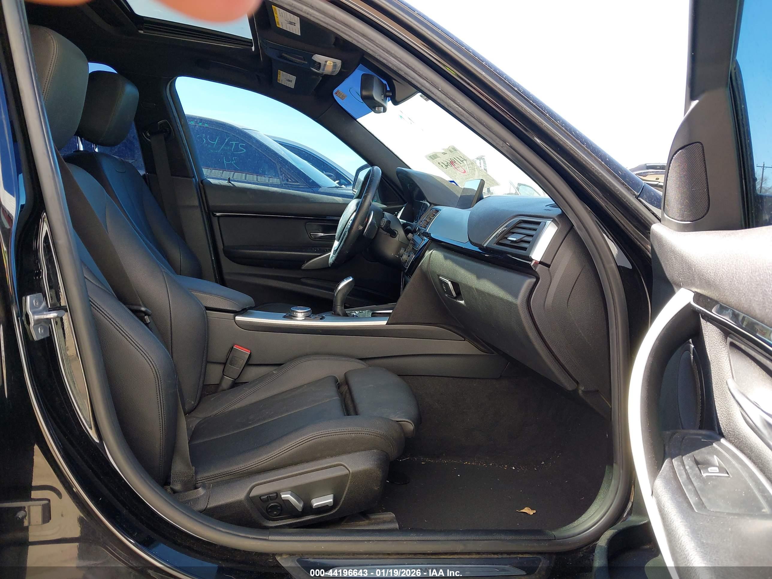 BMW 328I image 5