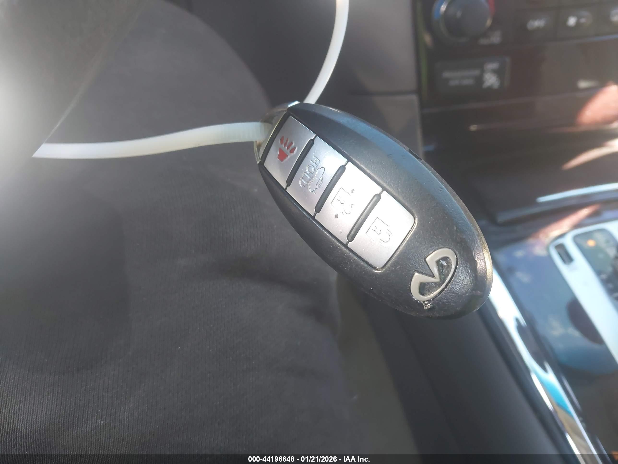 INFINITI G37X image 11