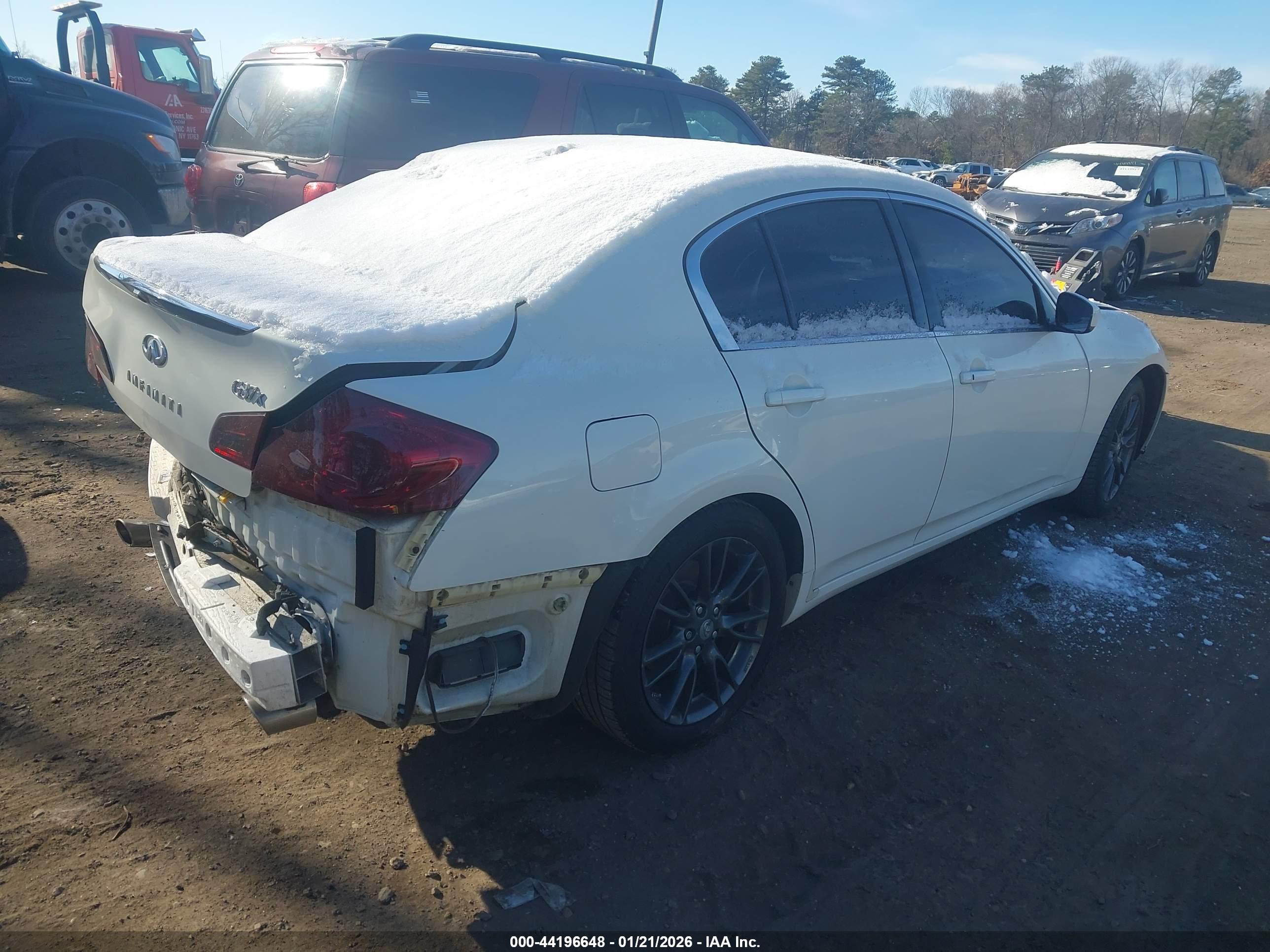 INFINITI G37X image 4