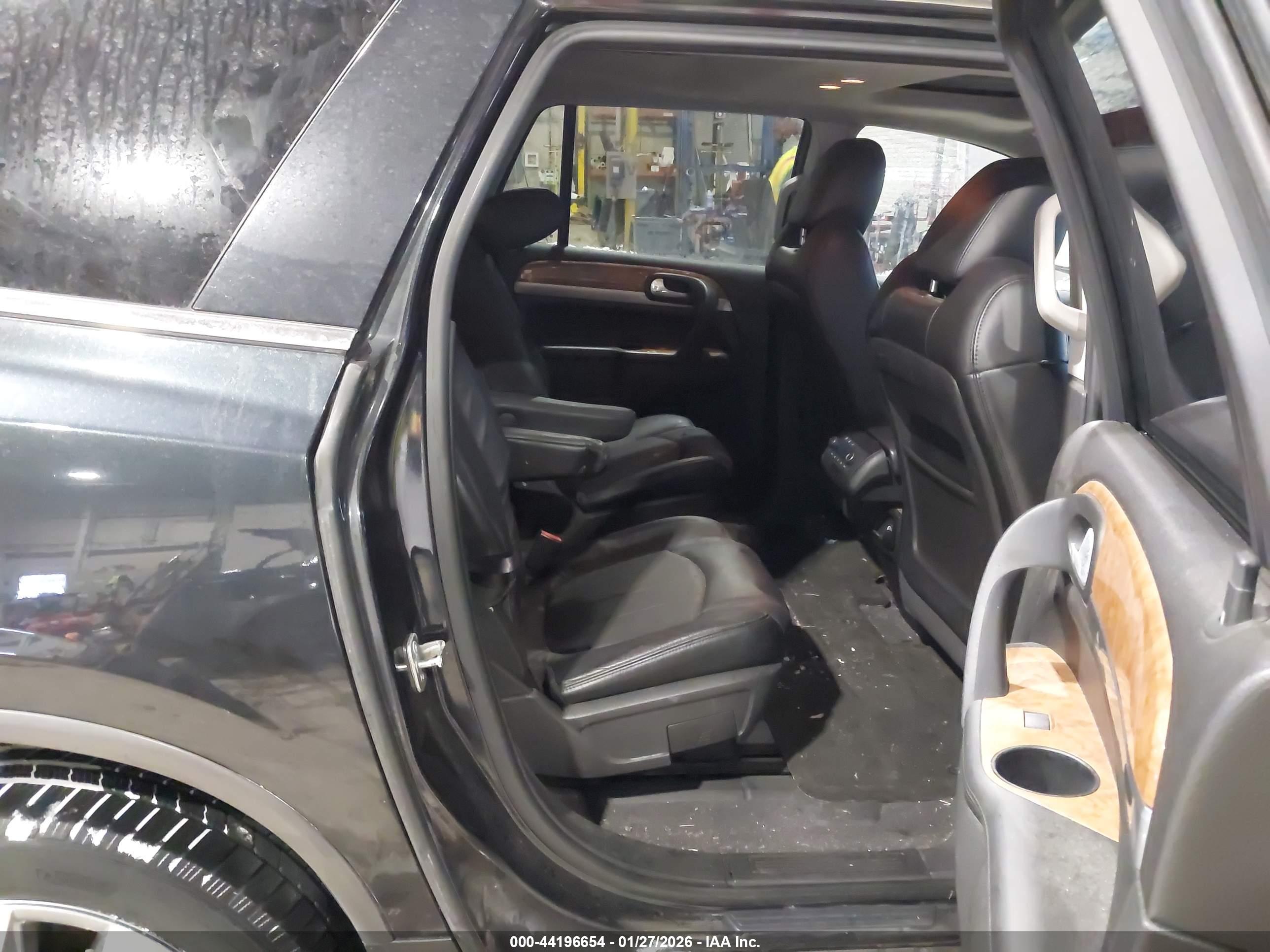 BUICK ENCLAVE image 8
