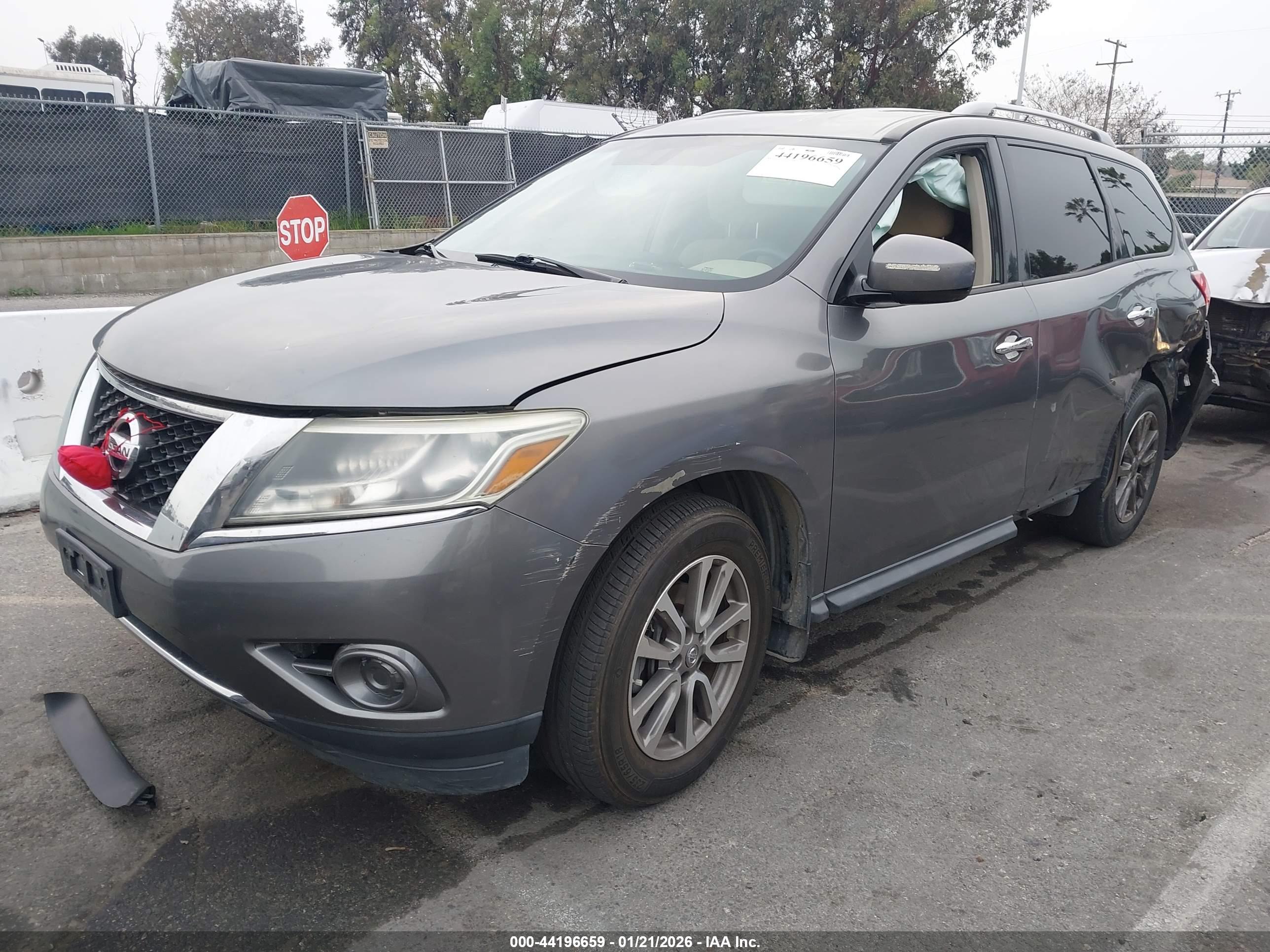 NISSAN PATHFINDER image 2