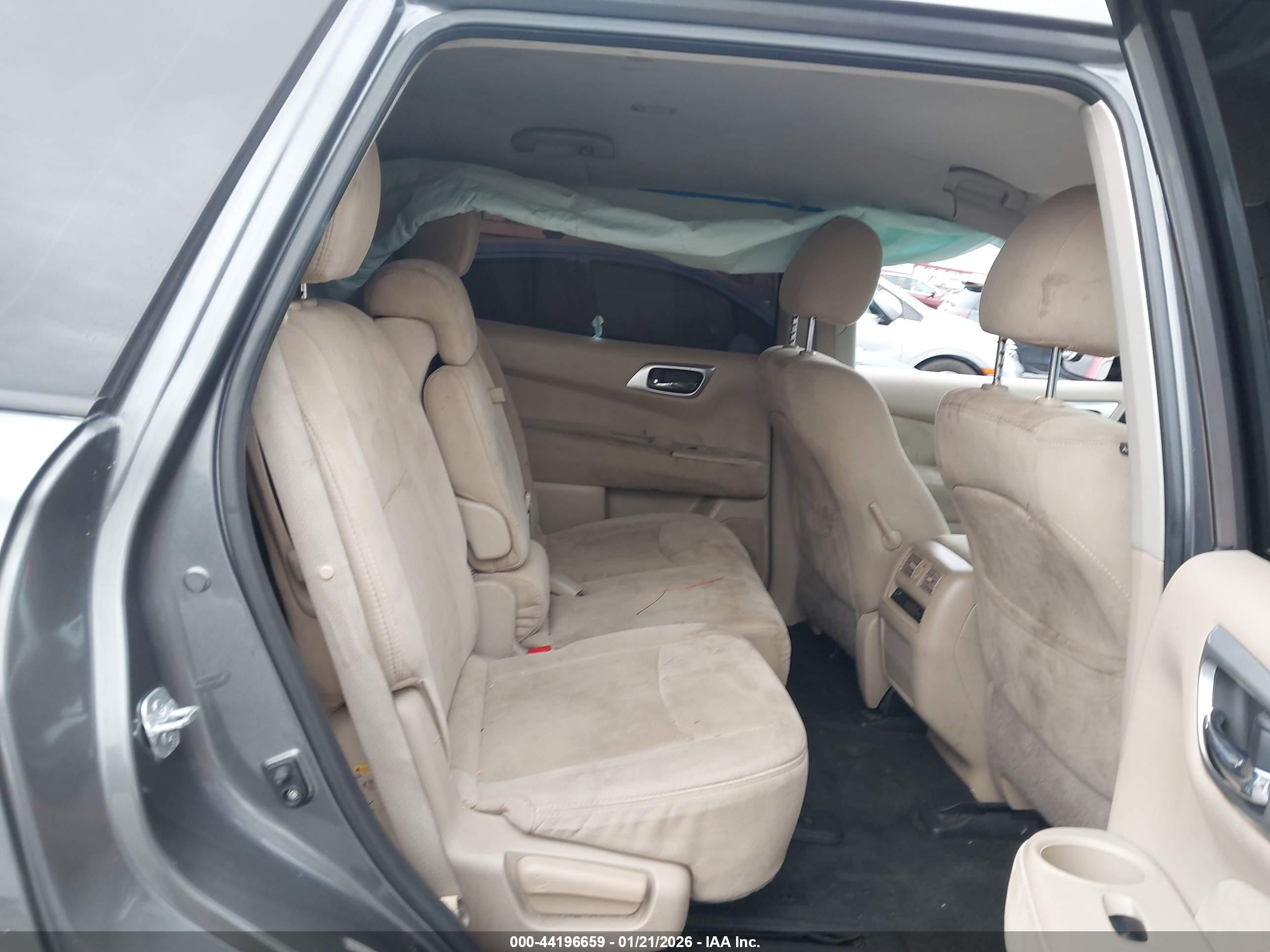 NISSAN PATHFINDER image 8
