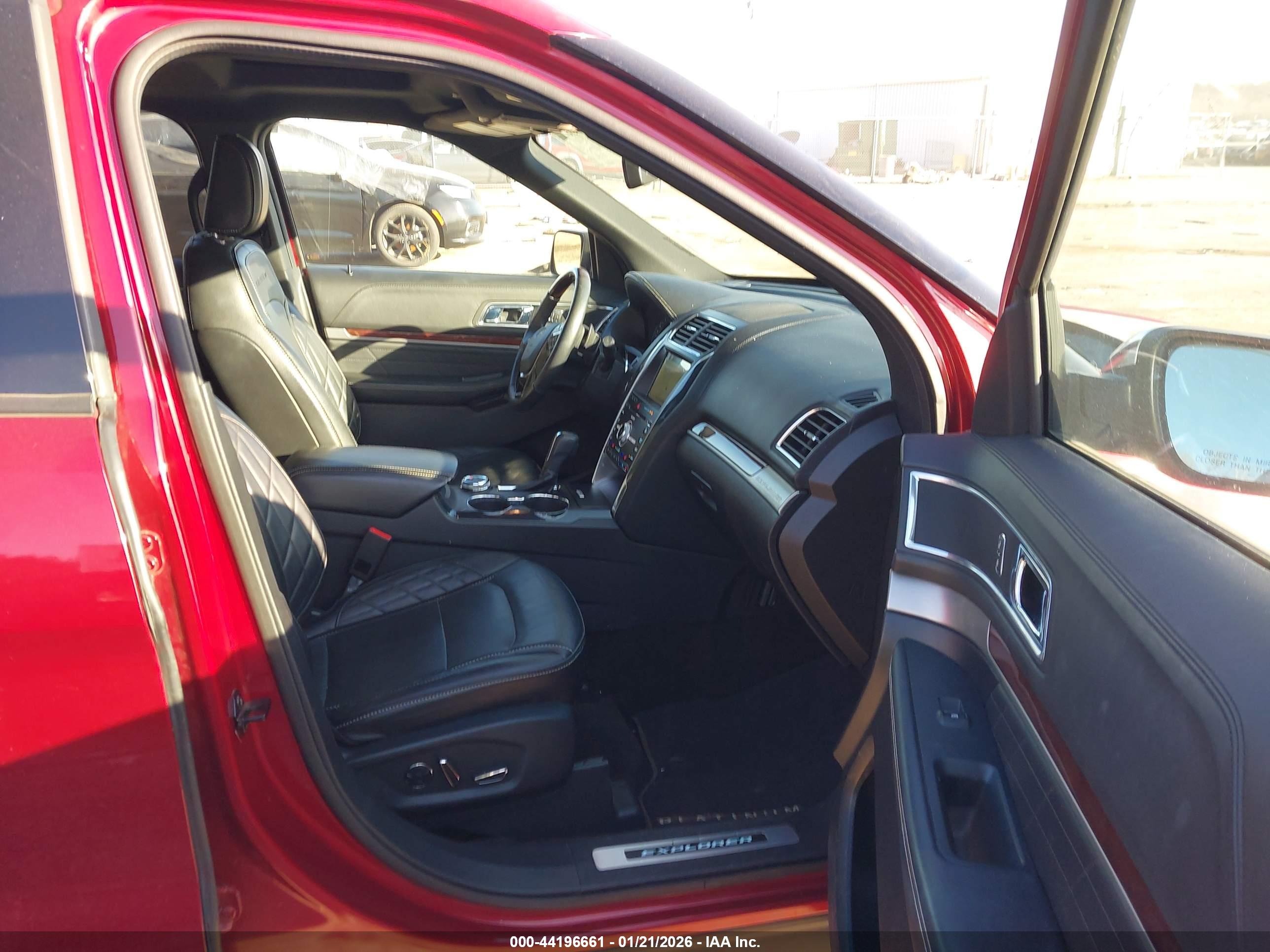 FORD EXPLORER image 5