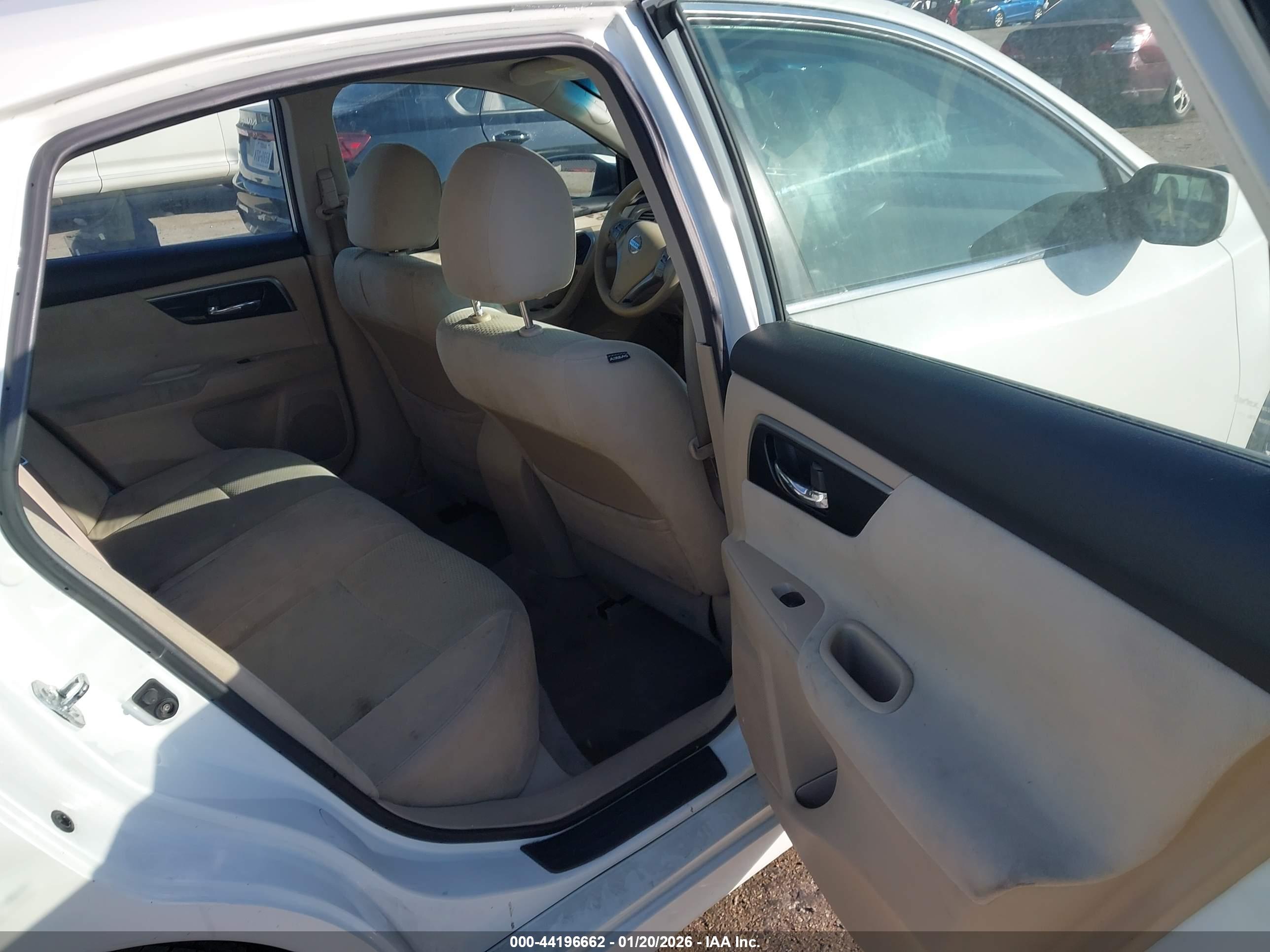NISSAN ALTIMA image 8