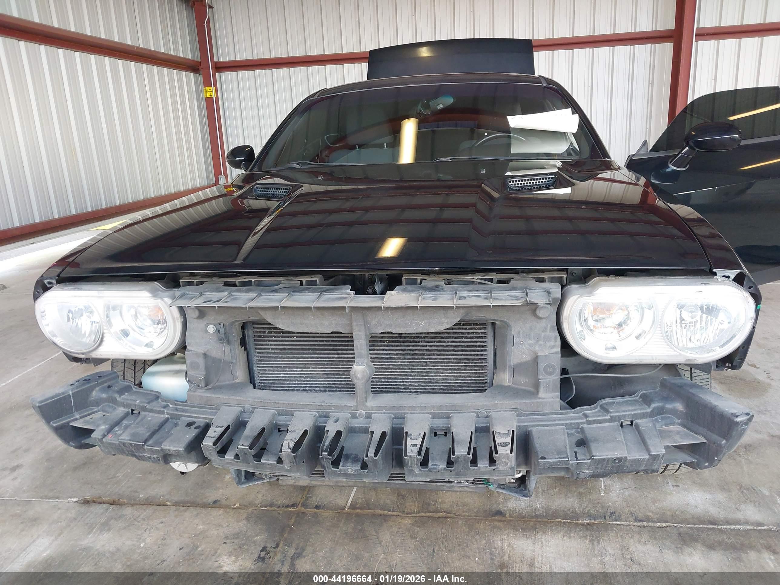 DODGE CHALLENGER image 6
