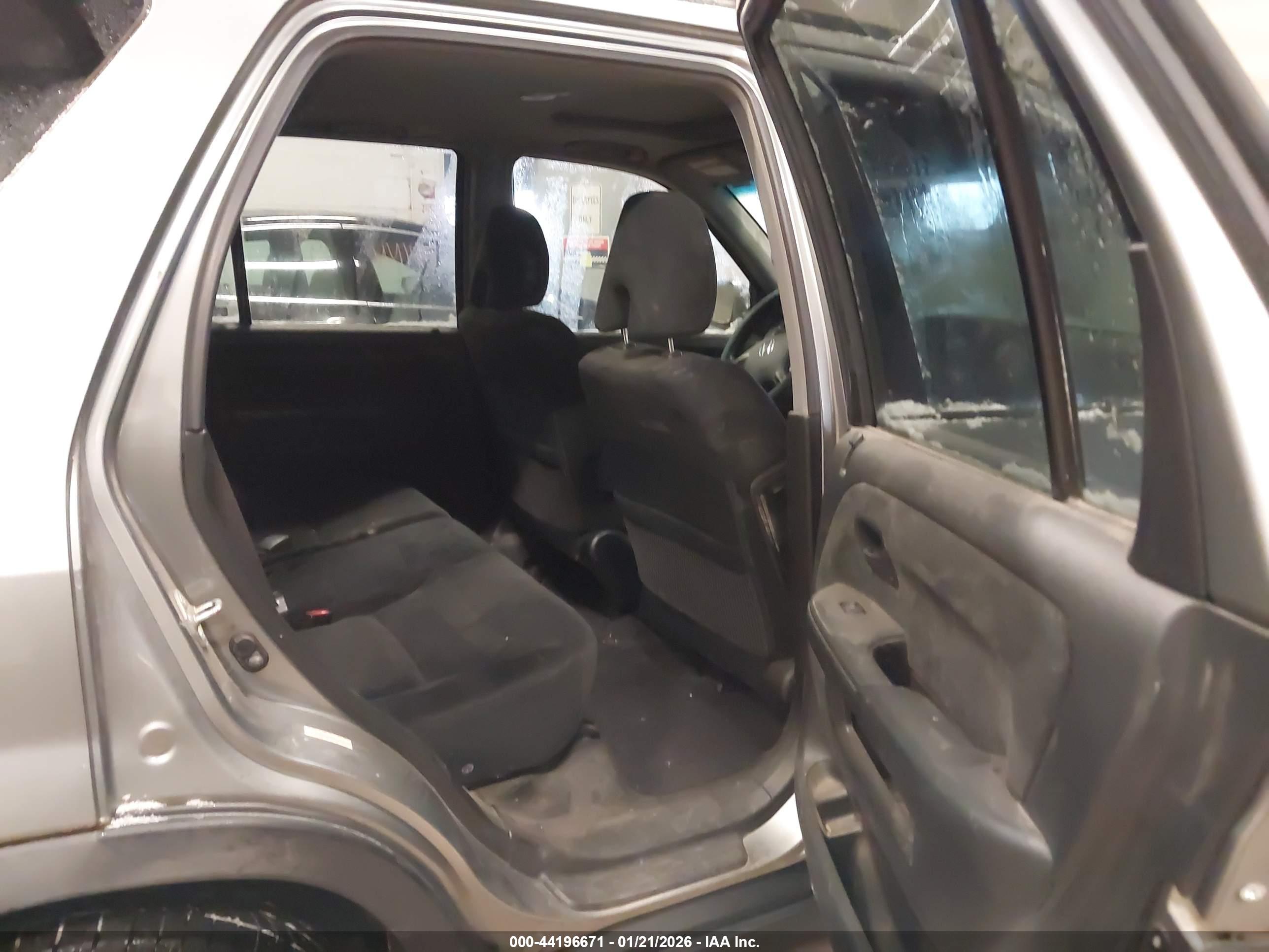 HONDA CR-V image 8