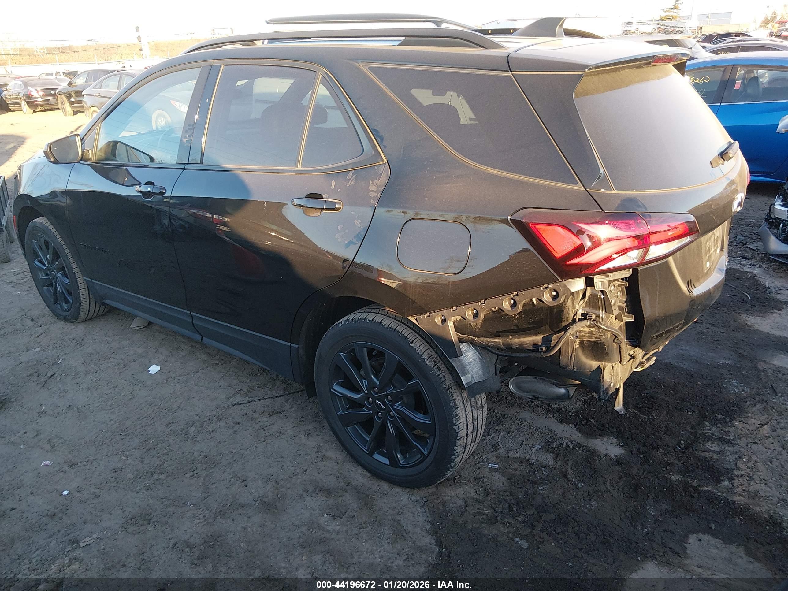 CHEVROLET EQUINOX image 3