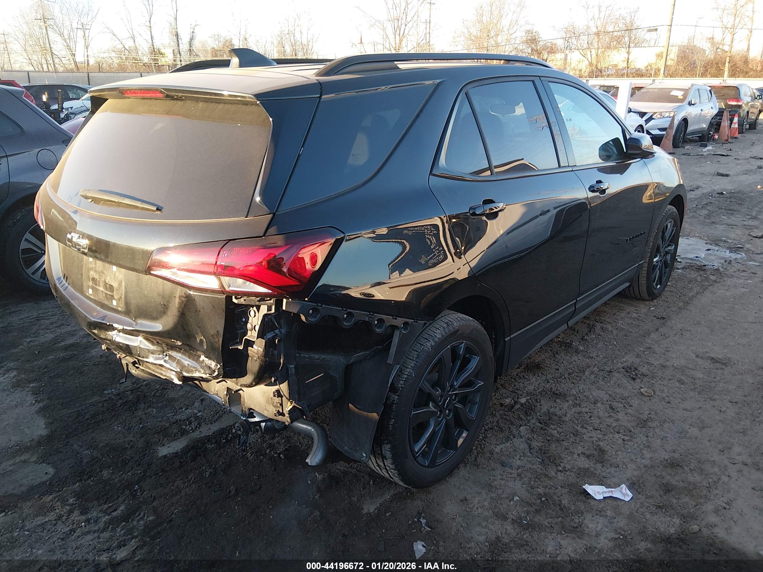 CHEVROLET EQUINOX image 4