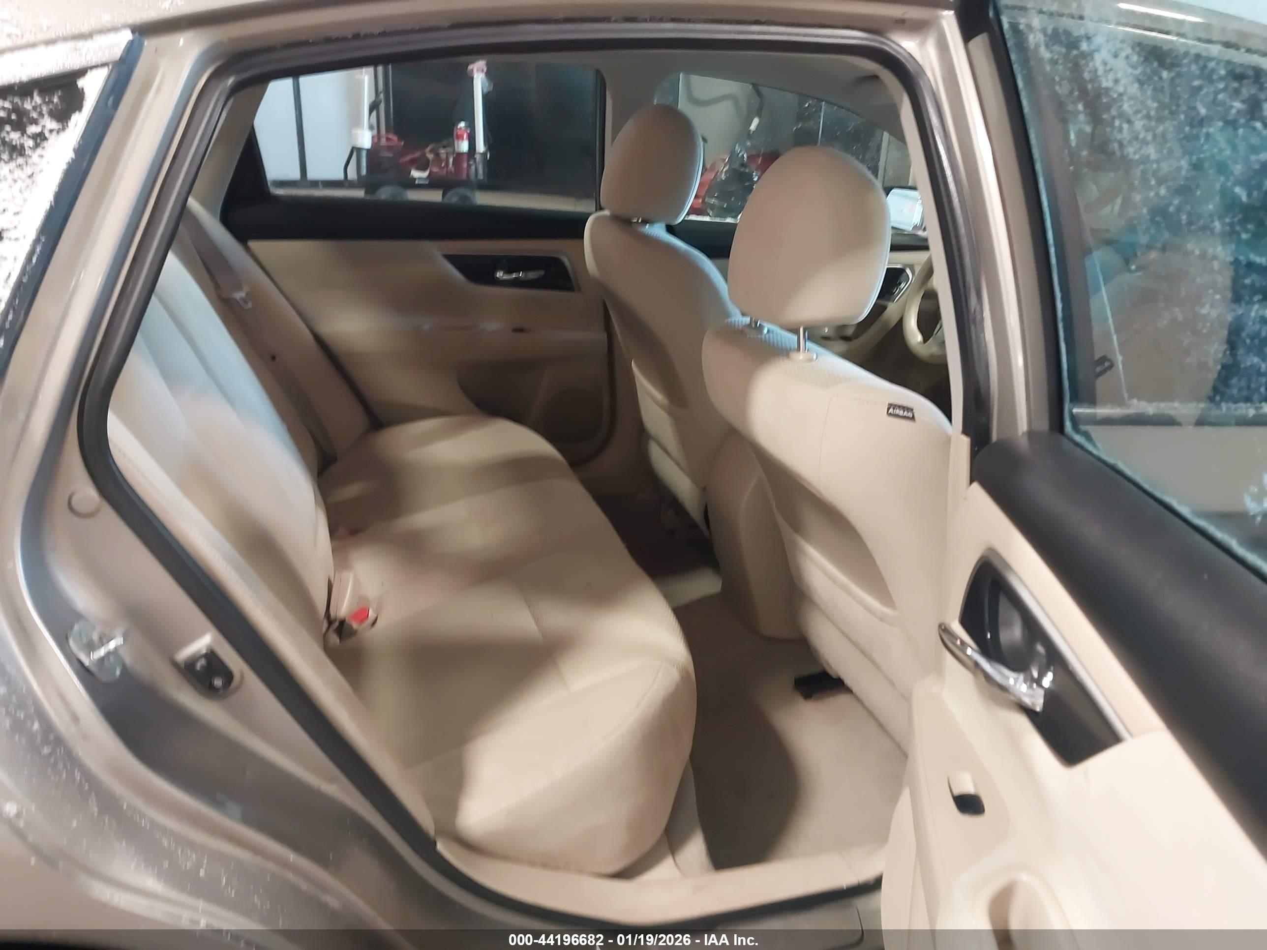 NISSAN ALTIMA image 8