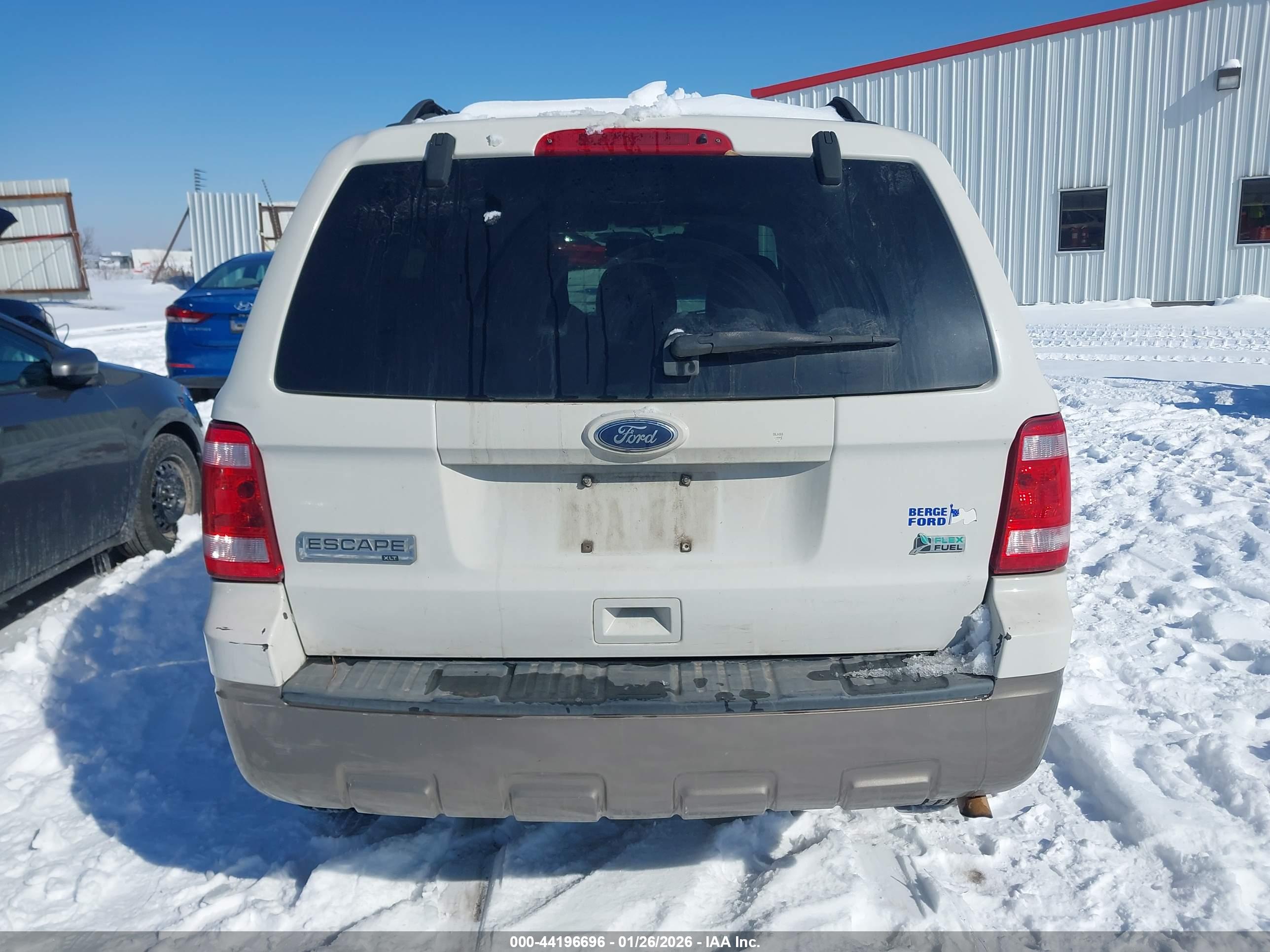 FORD ESCAPE image 6