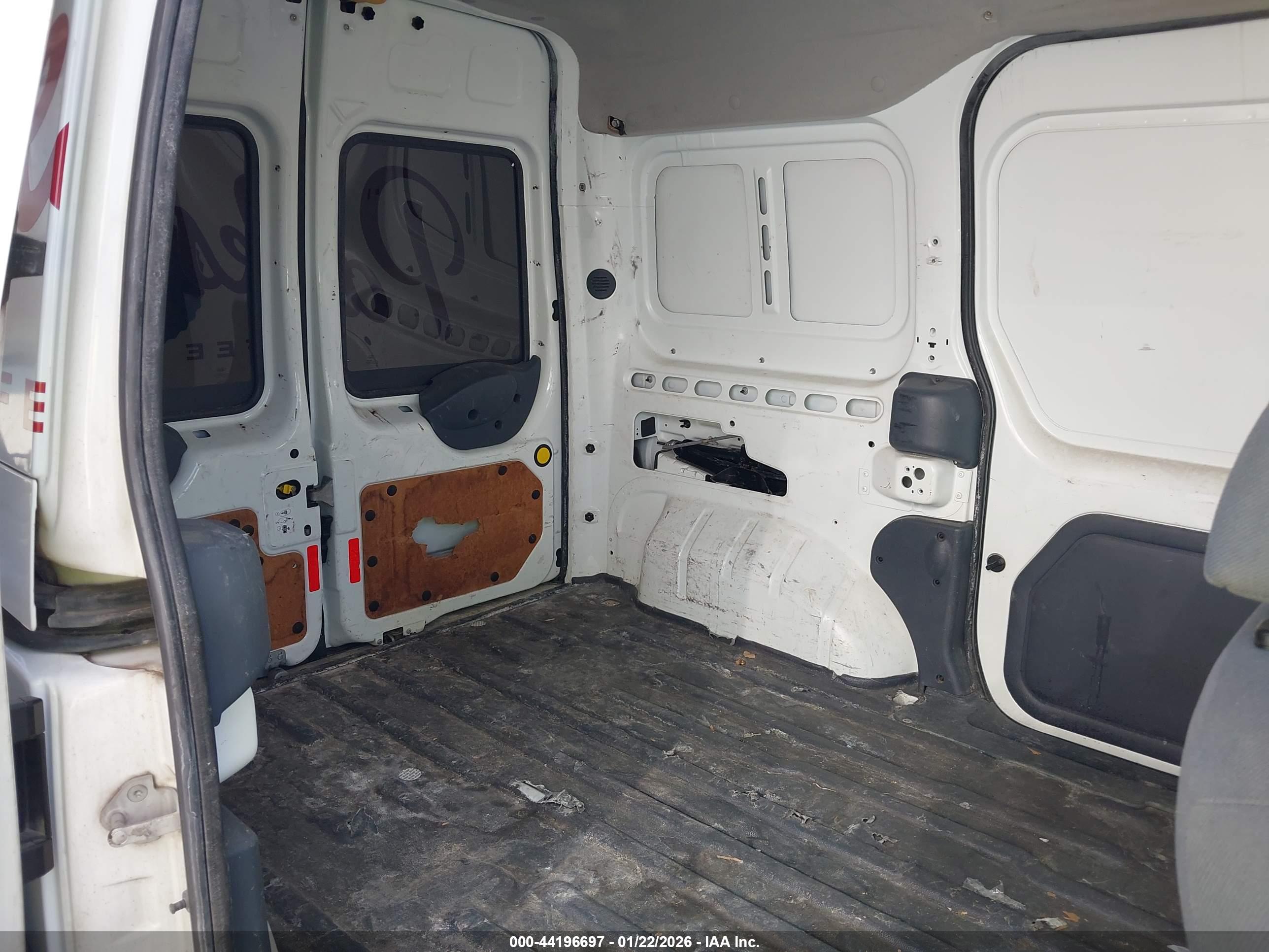 FORD TRANSIT image 8