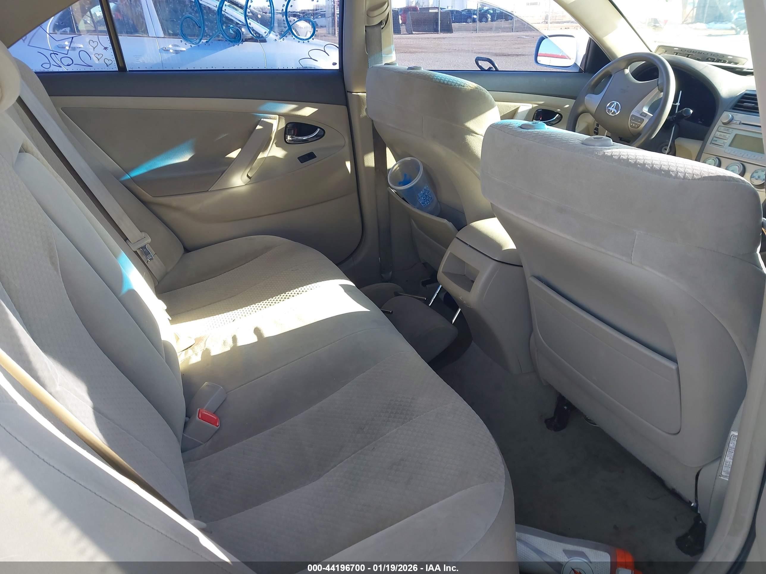 TOYOTA CAMRY image 8