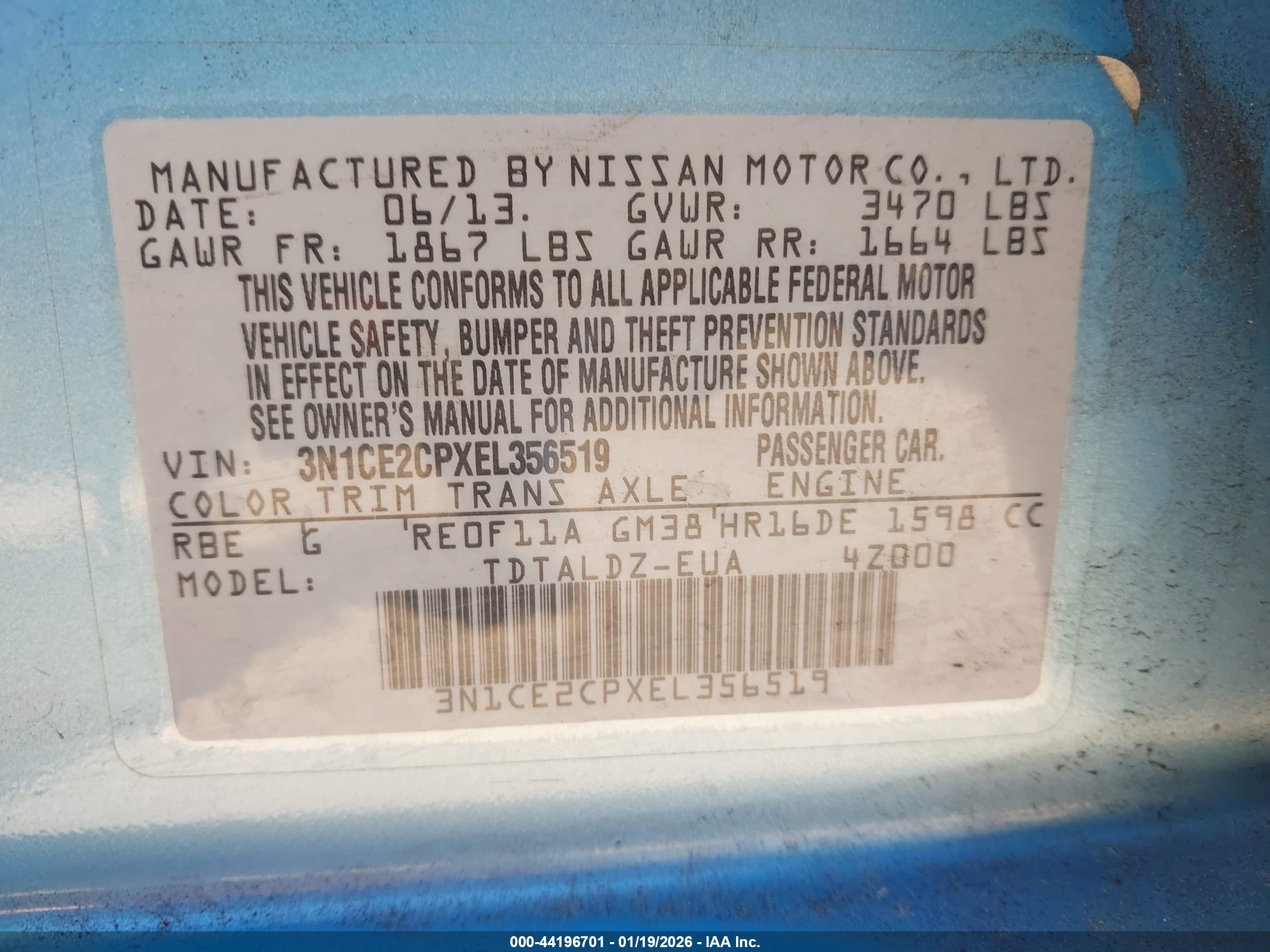 NISSAN VERSA image 9