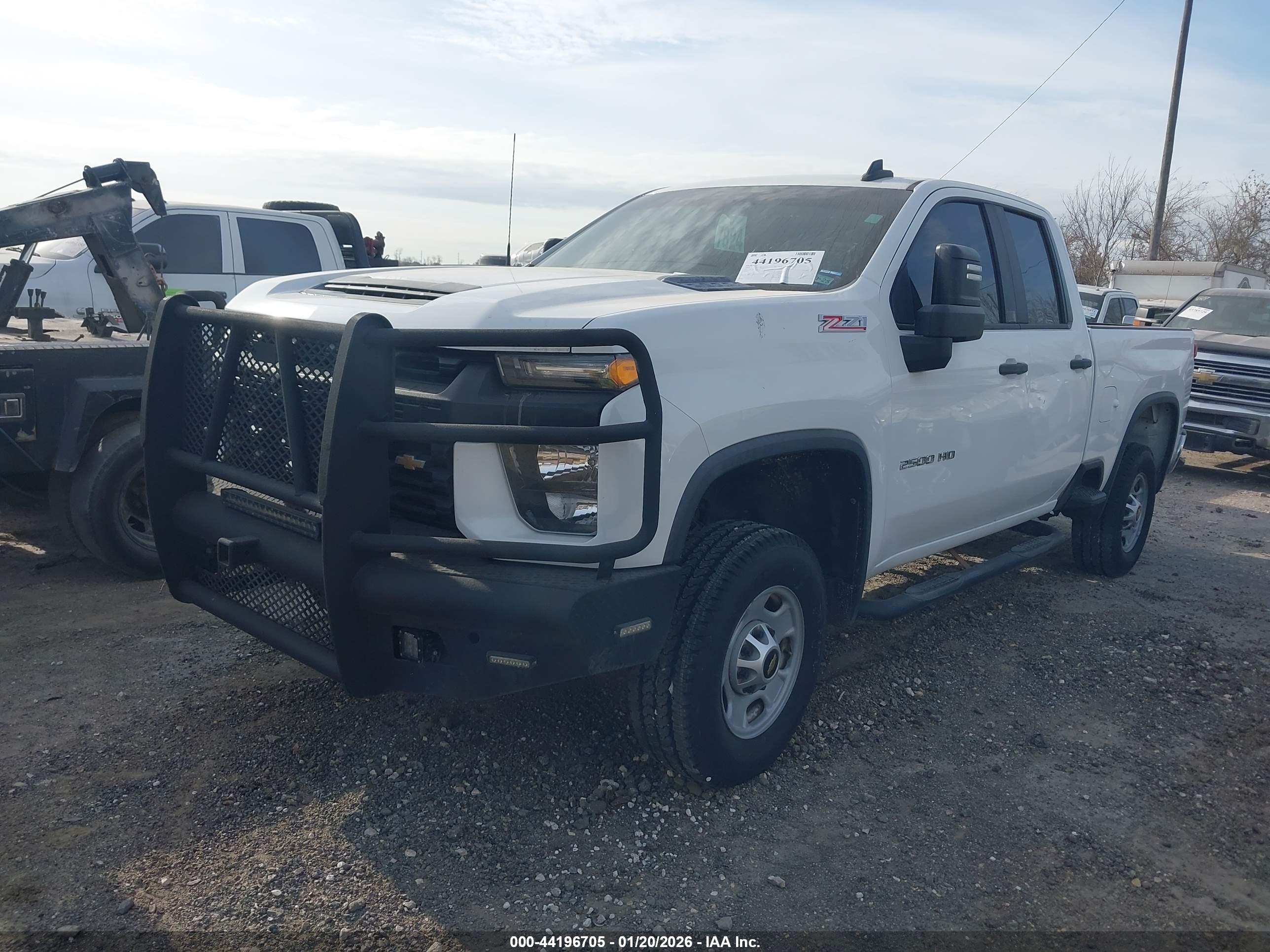 CHEVROLET SILVERADO image 2