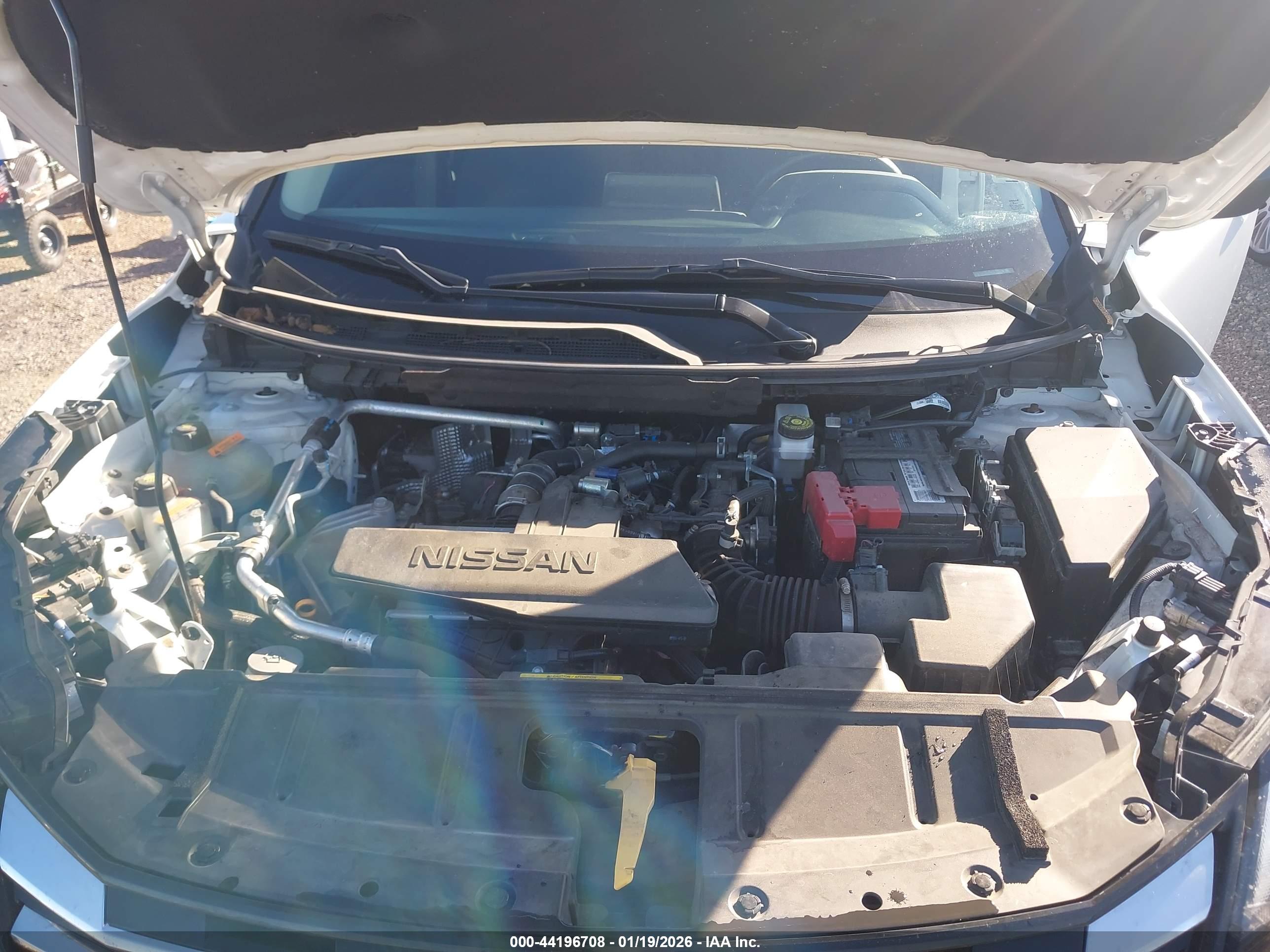 NISSAN ROGUE image 10