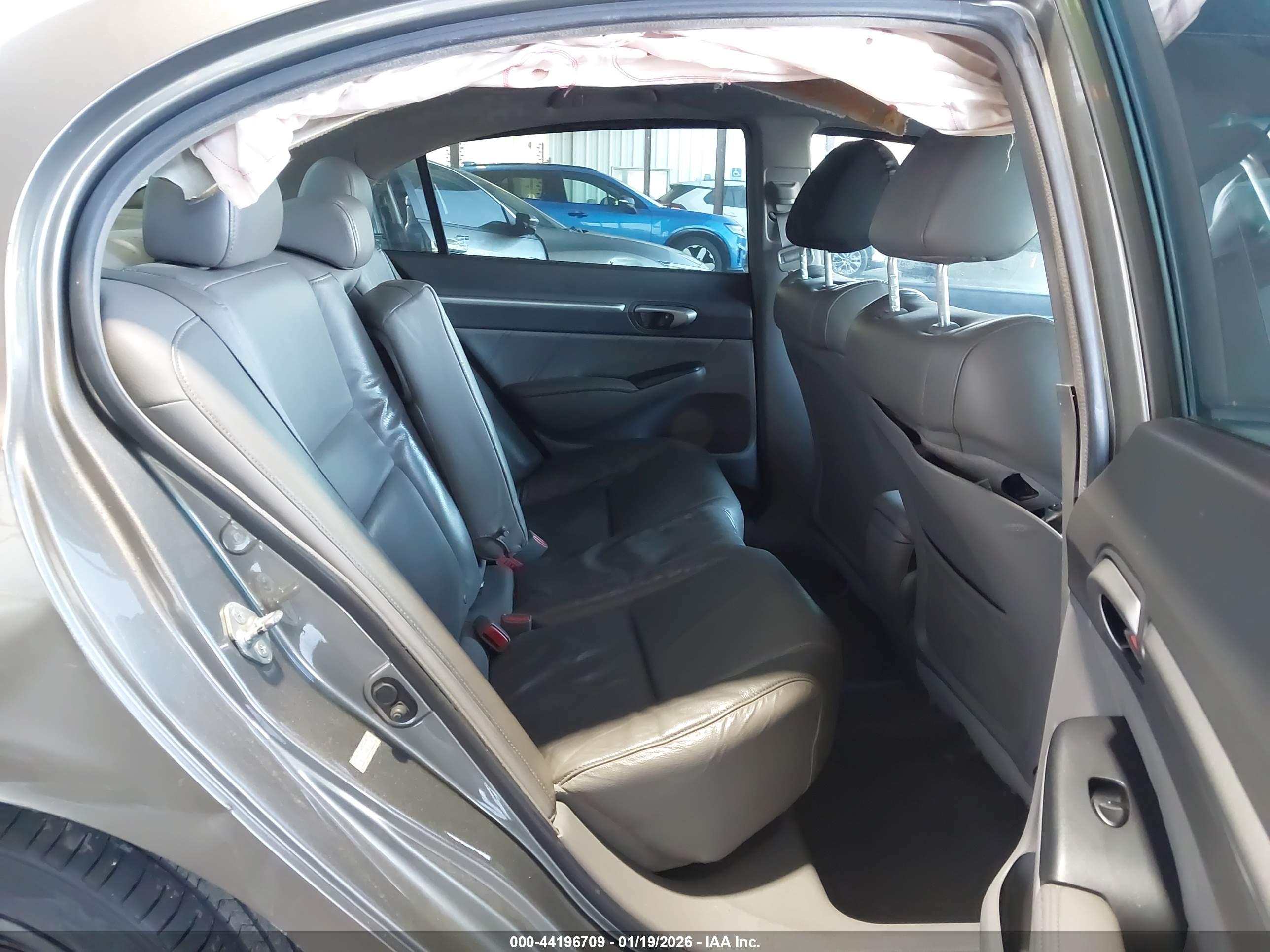 HONDA CIVIC image 8