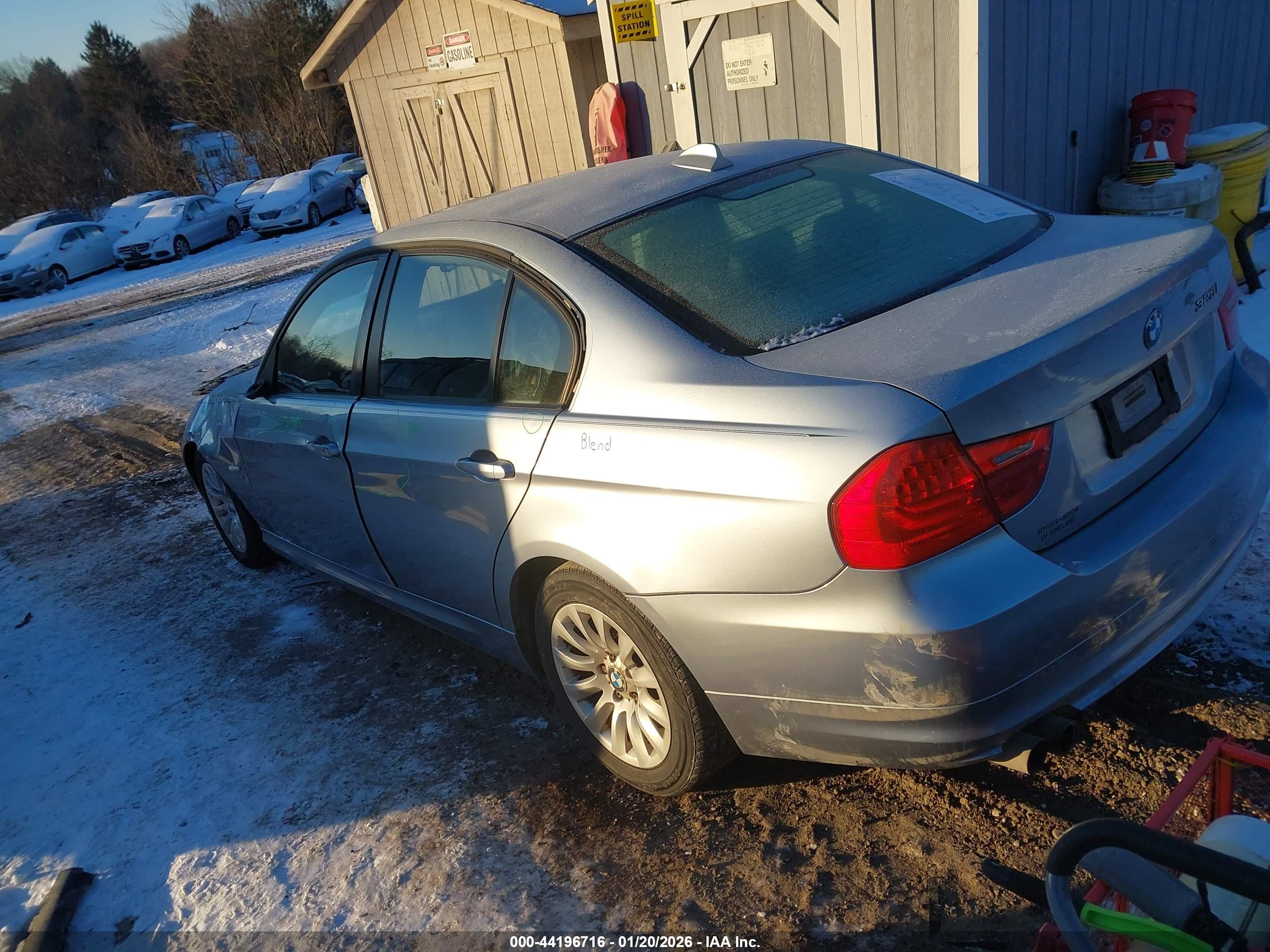 BMW 328I image 3