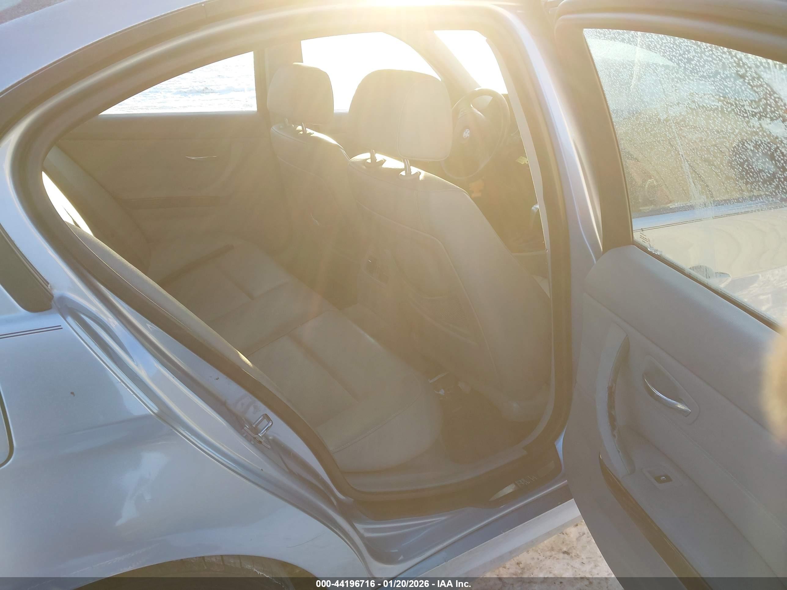BMW 328I image 8