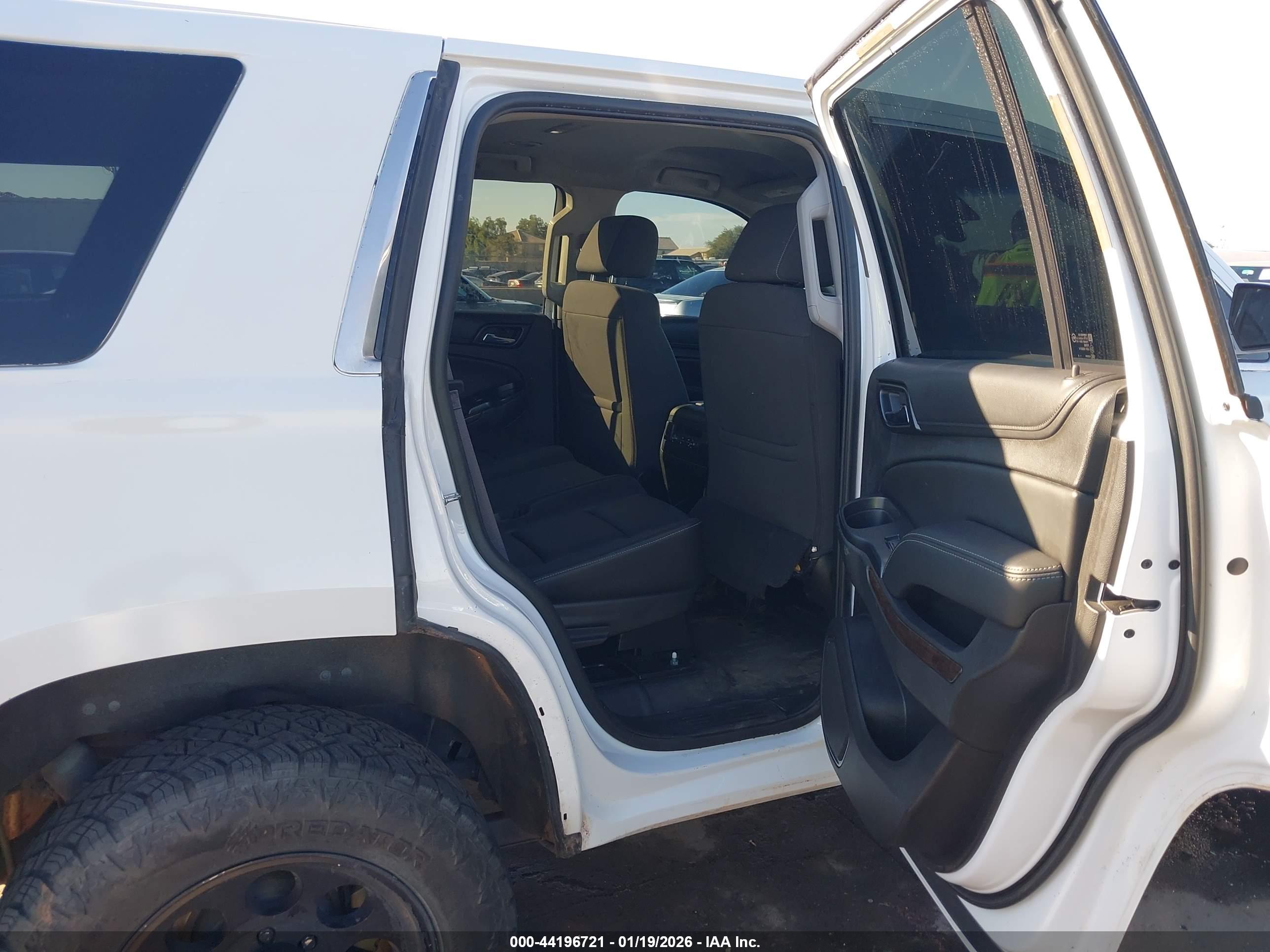 CHEVROLET TAHOE image 8