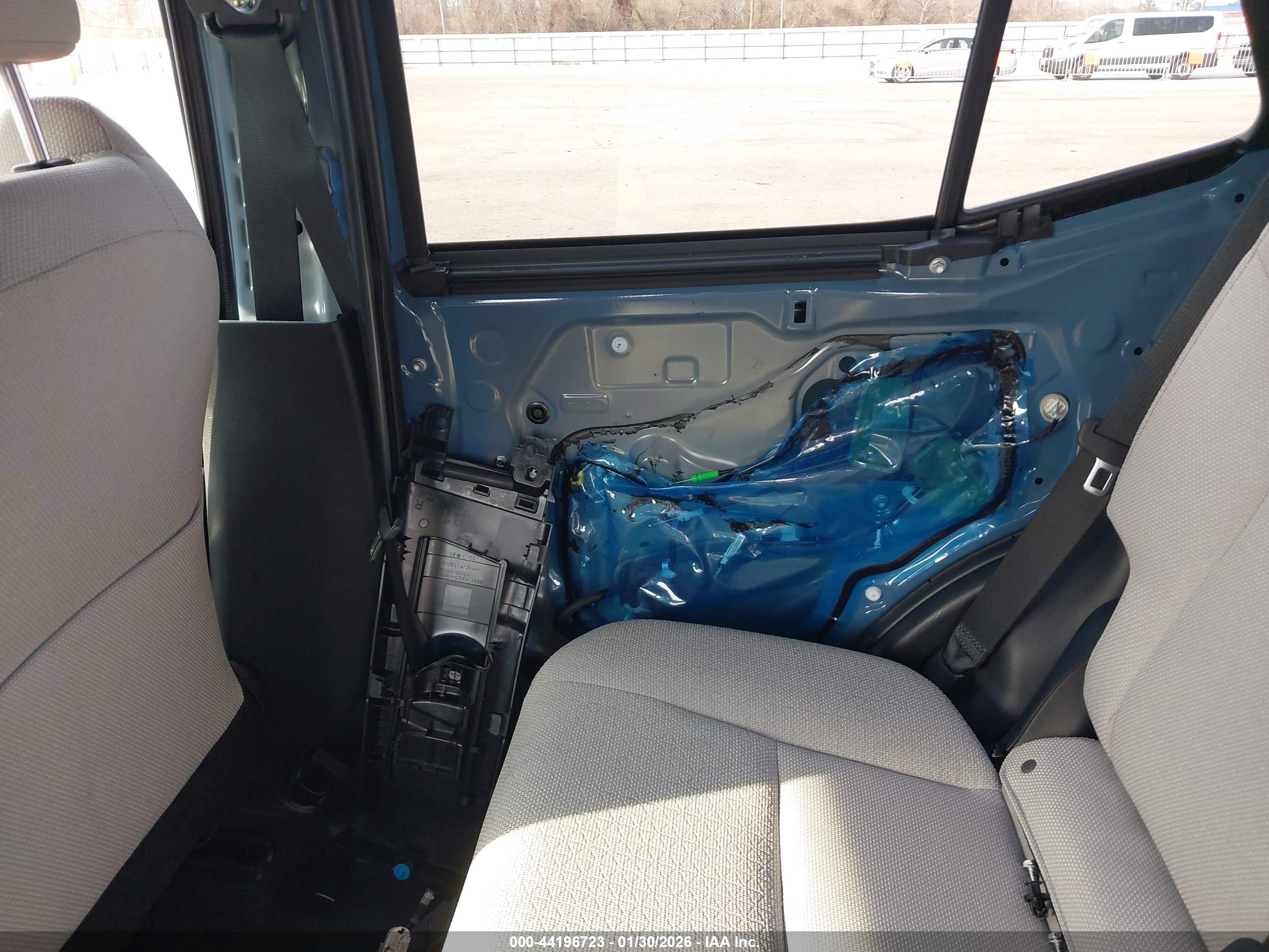 TOYOTA 4RUNNER image 6