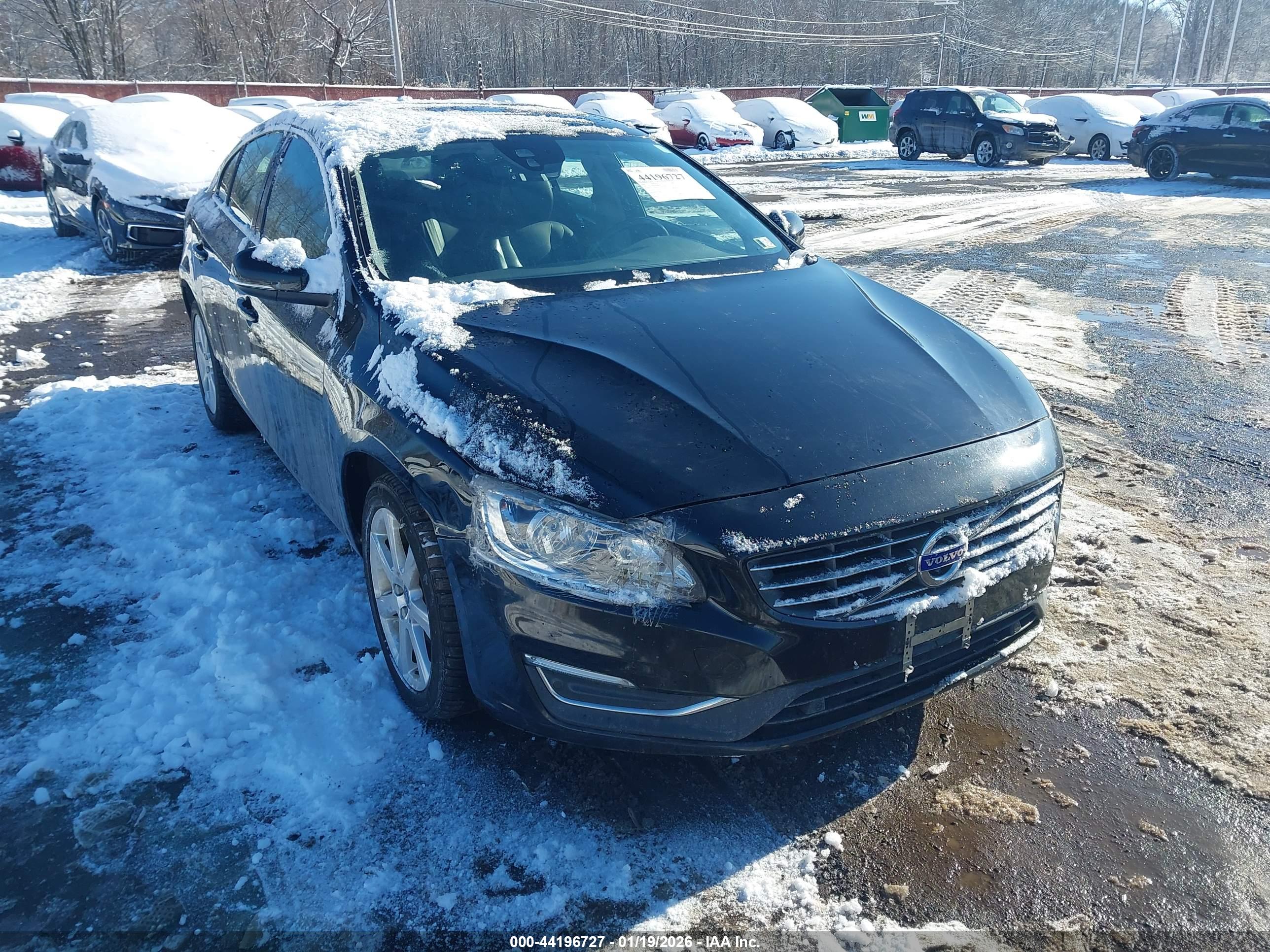 VOLVO S60 image 6