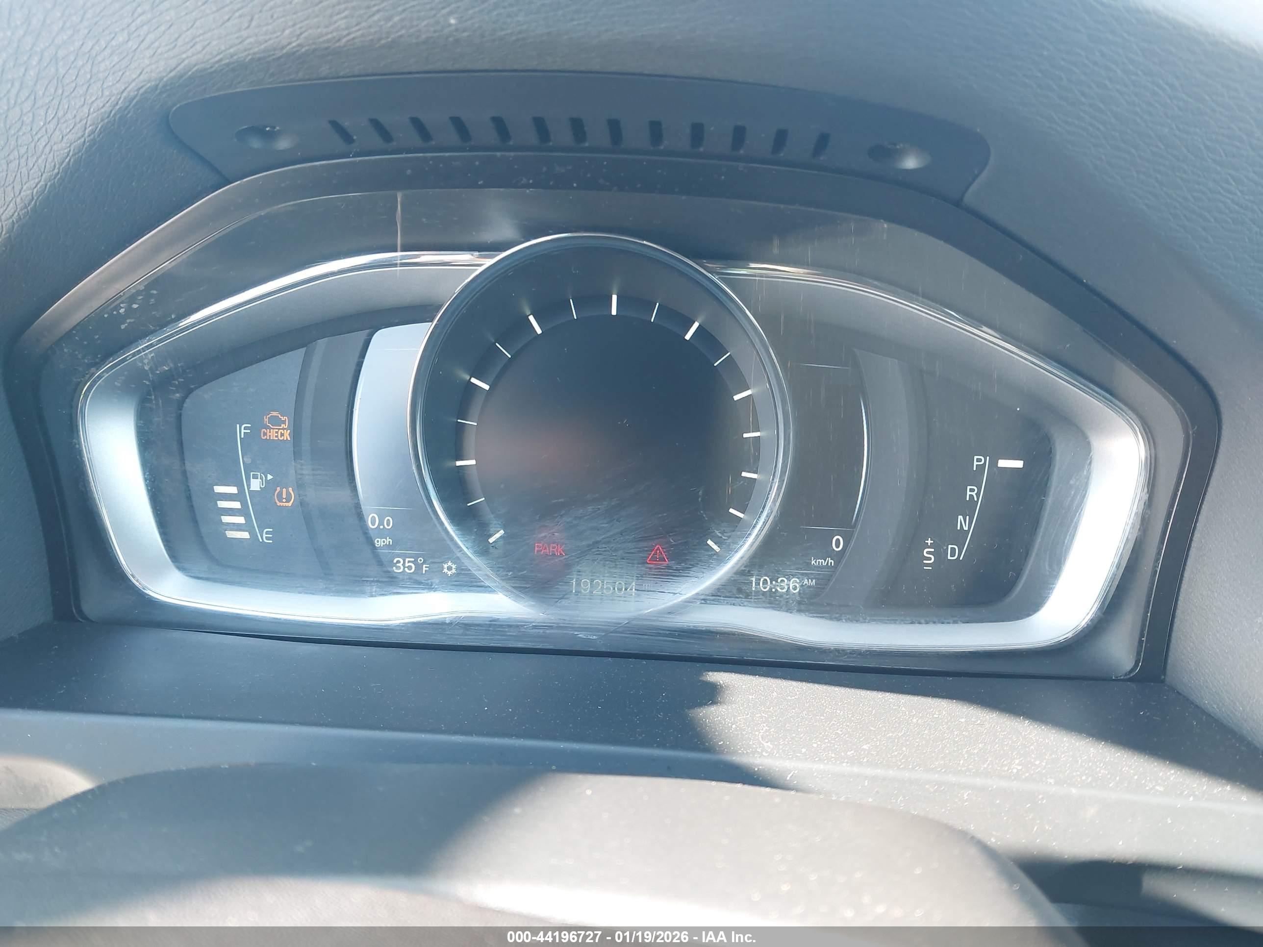 VOLVO S60 image 7