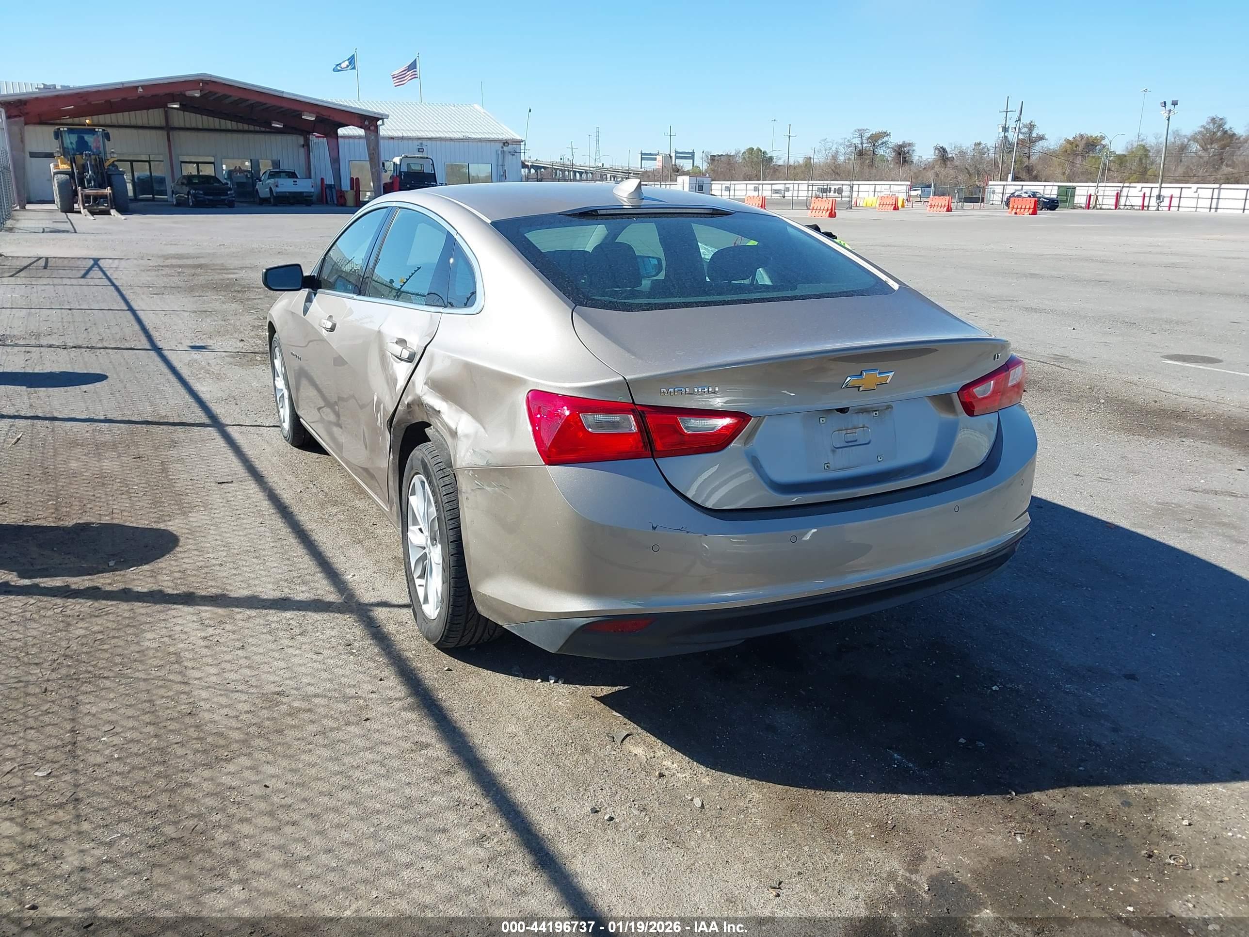 CHEVROLET MALIBU image 3