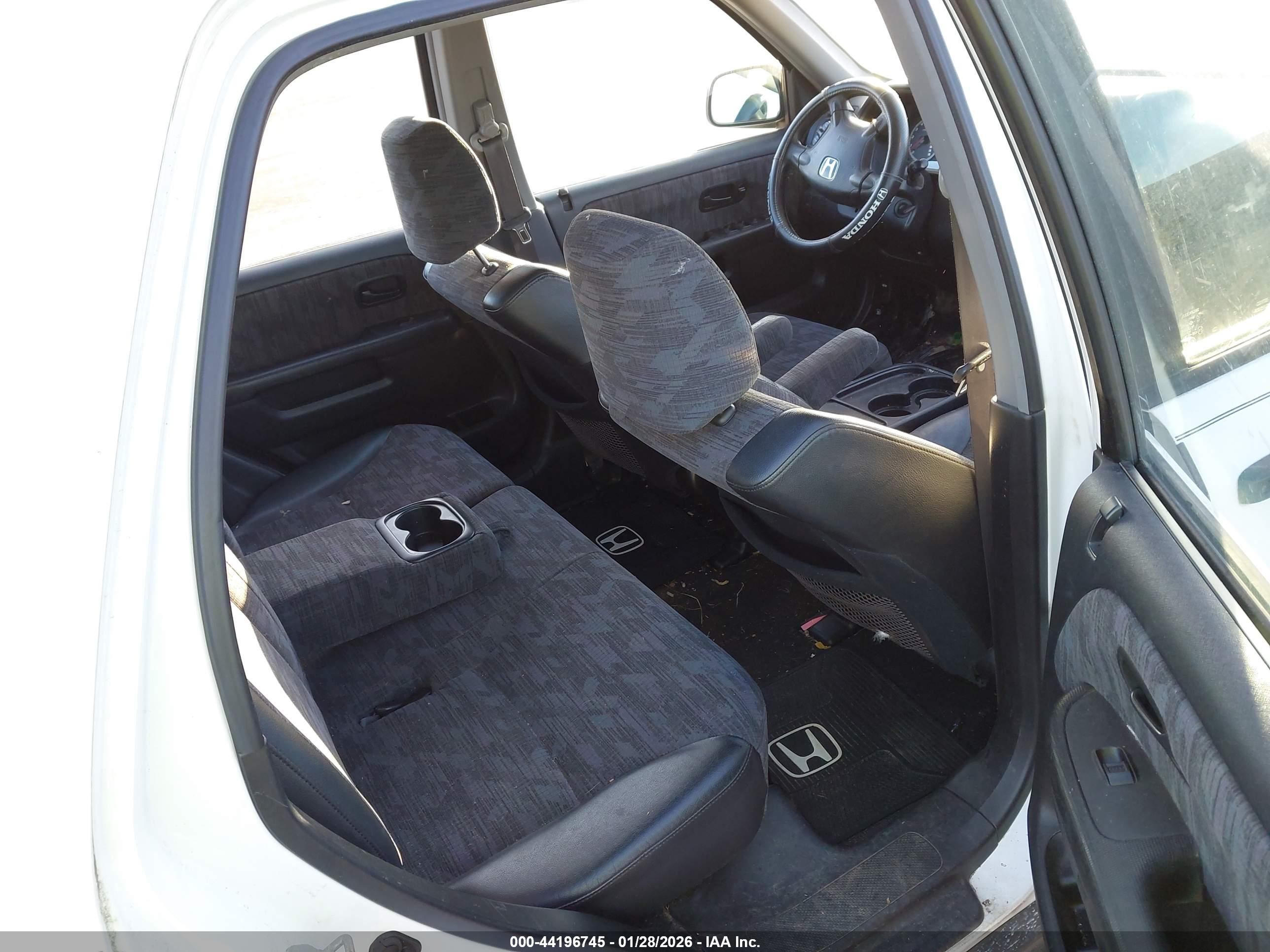 HONDA CR-V image 8
