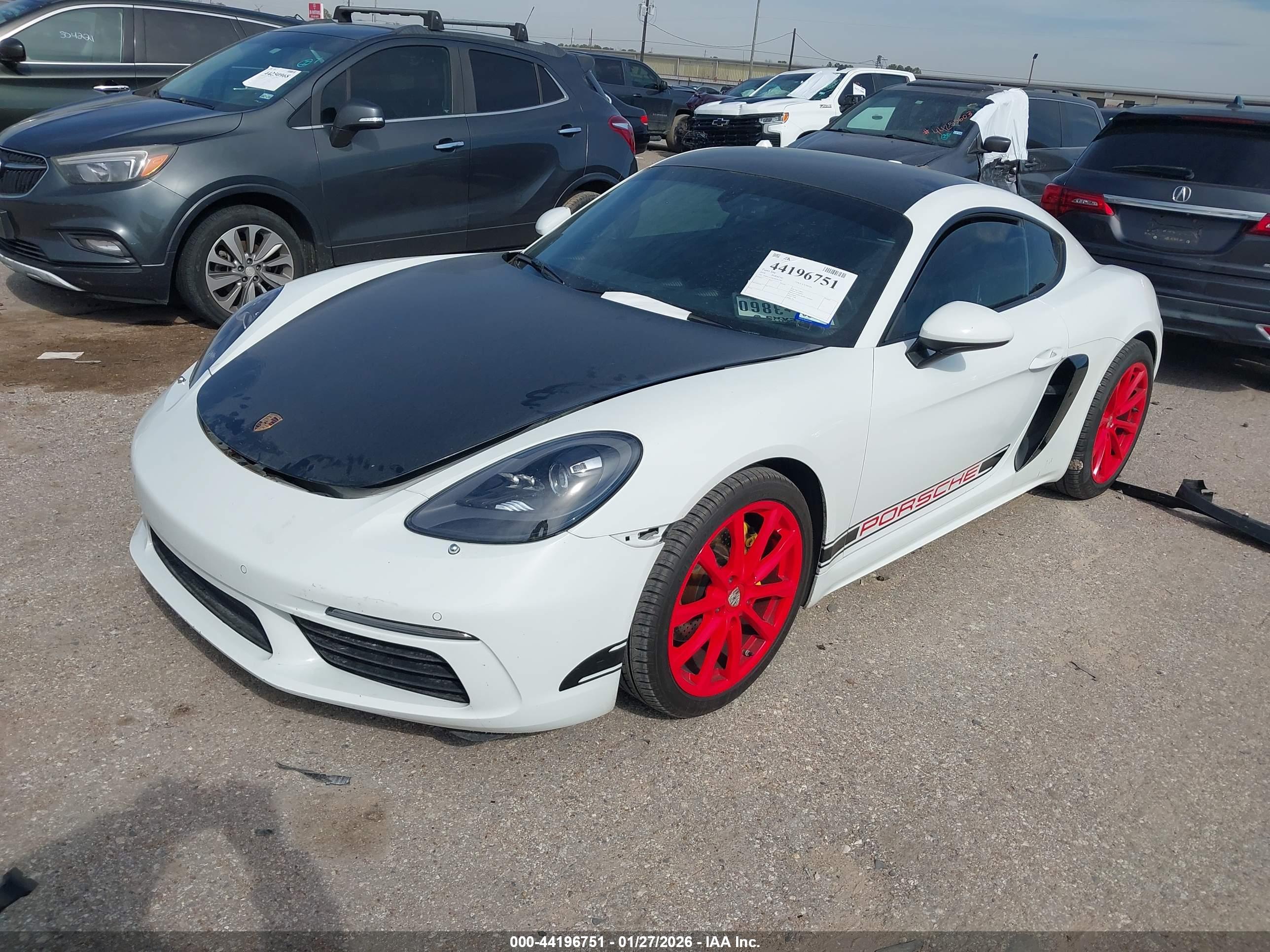 PORSCHE 718 image 2