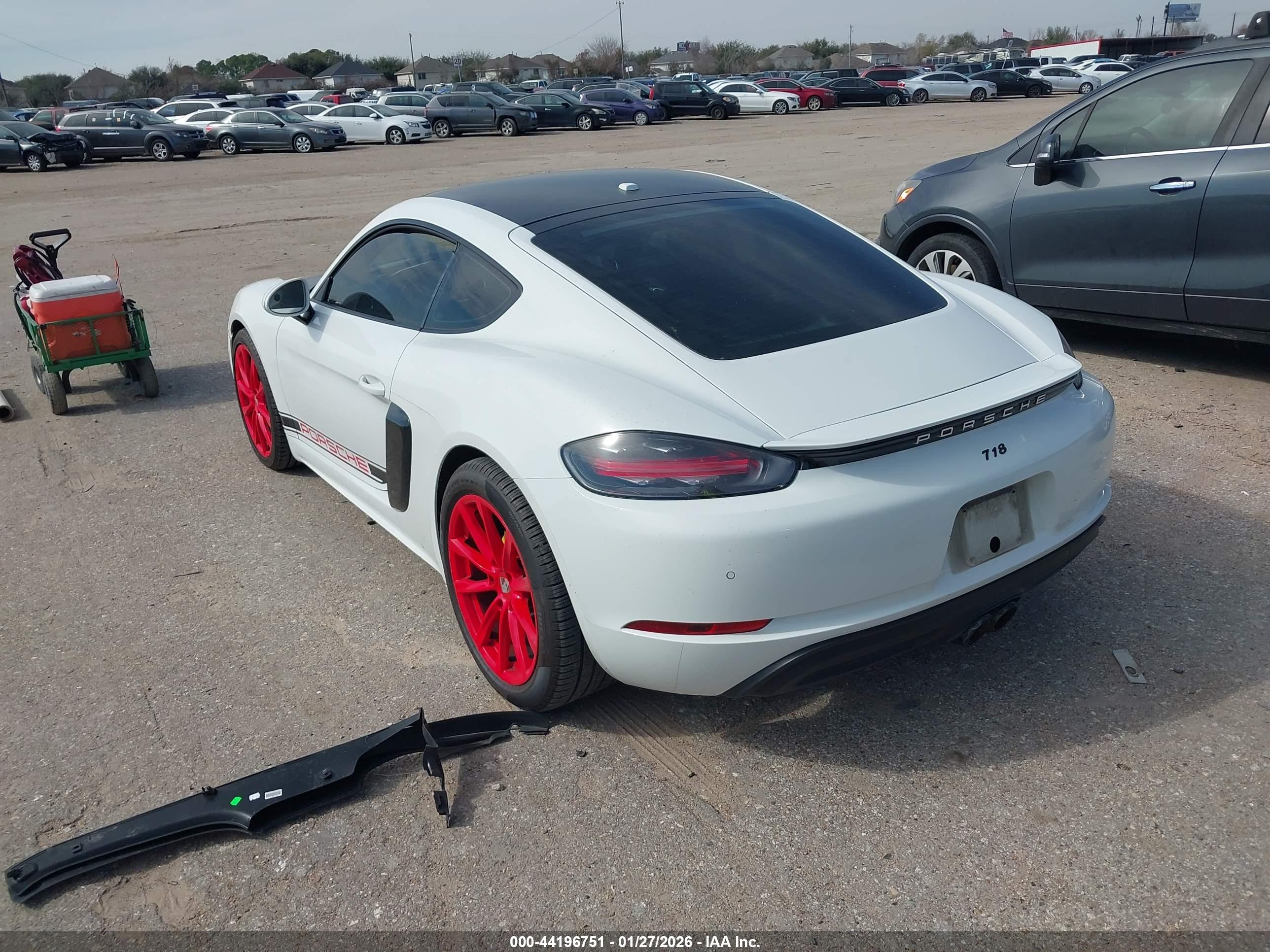 PORSCHE 718 image 3