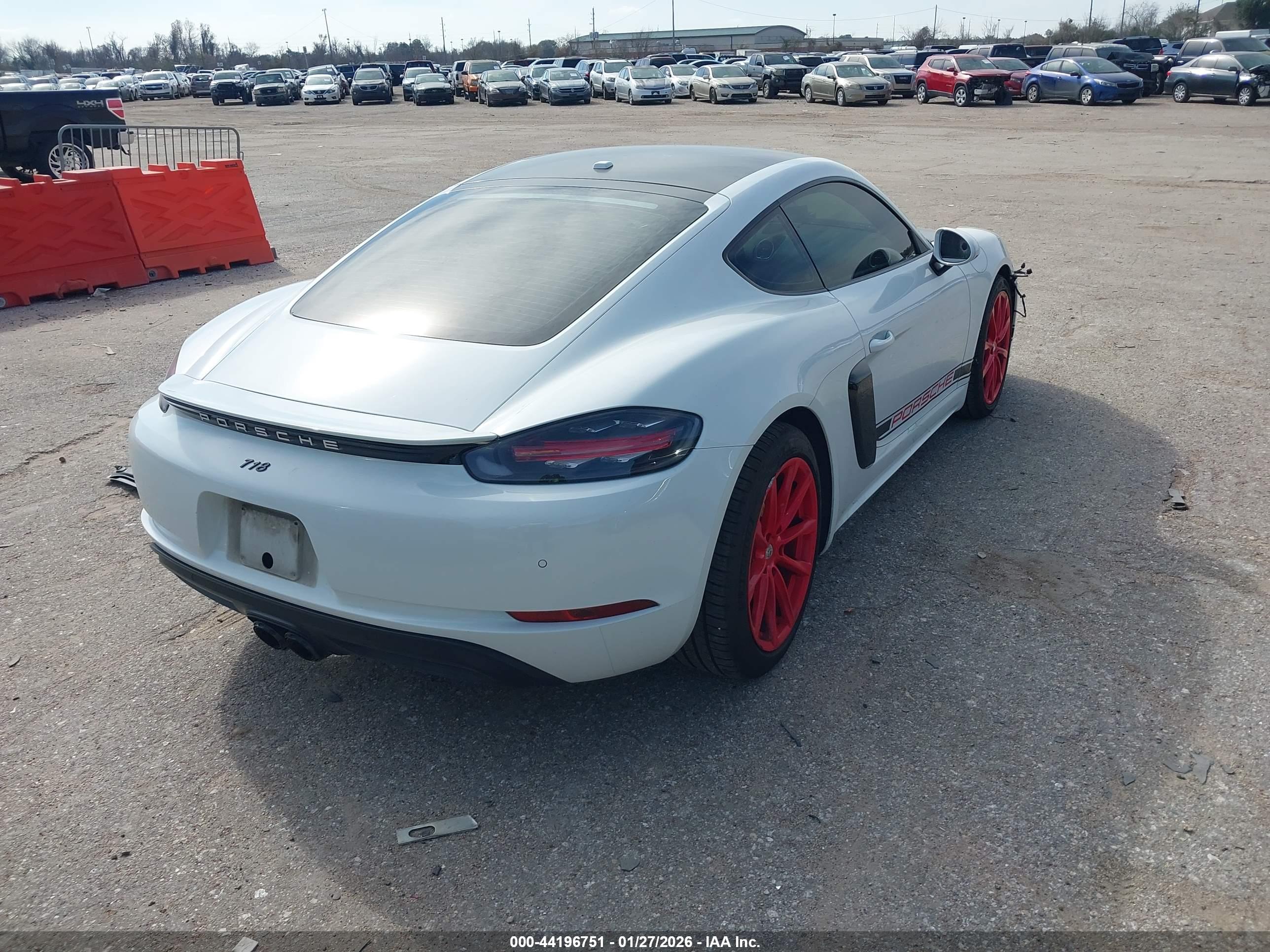 PORSCHE 718 image 4