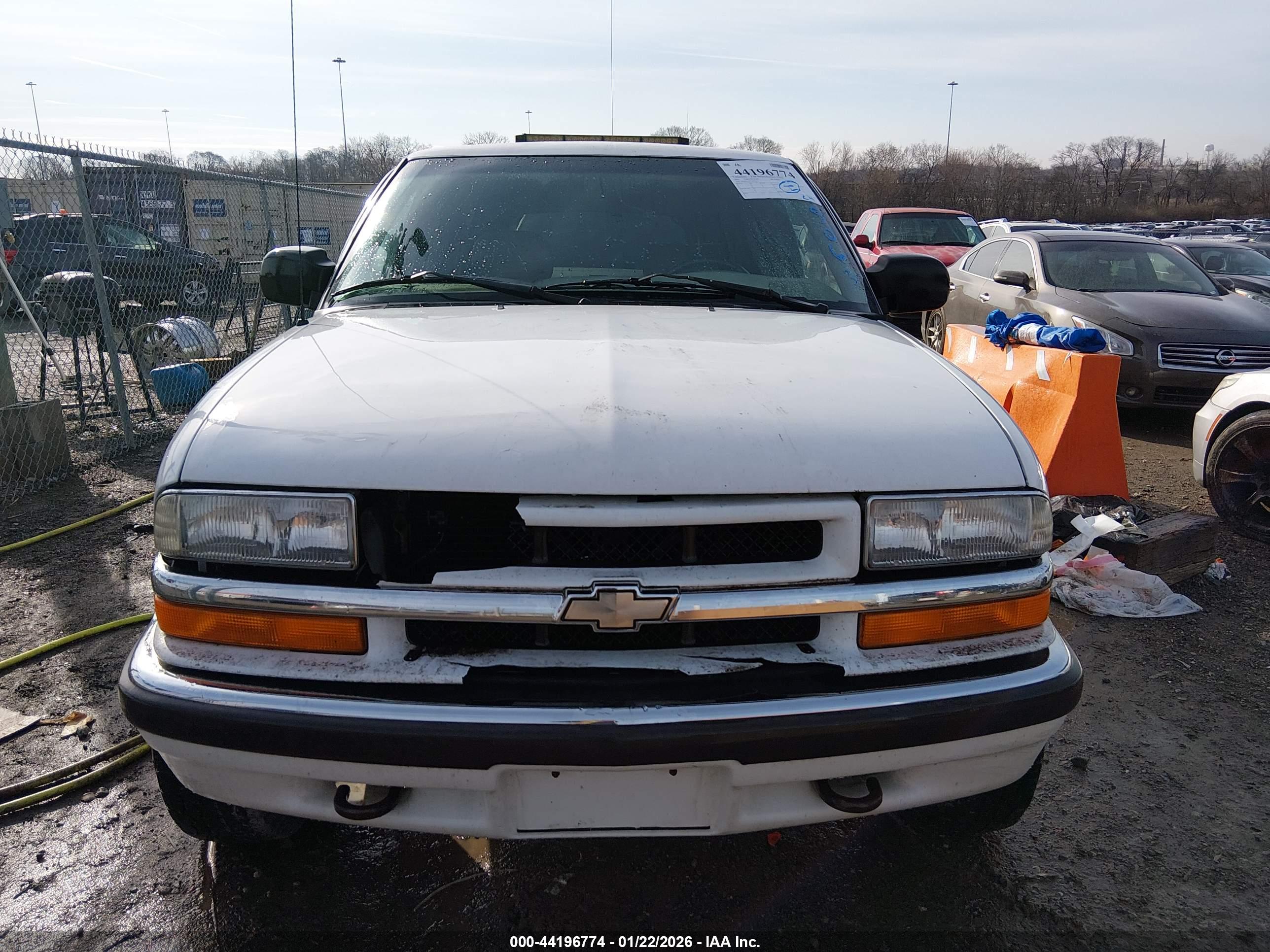 CHEVROLET BLAZER image 6
