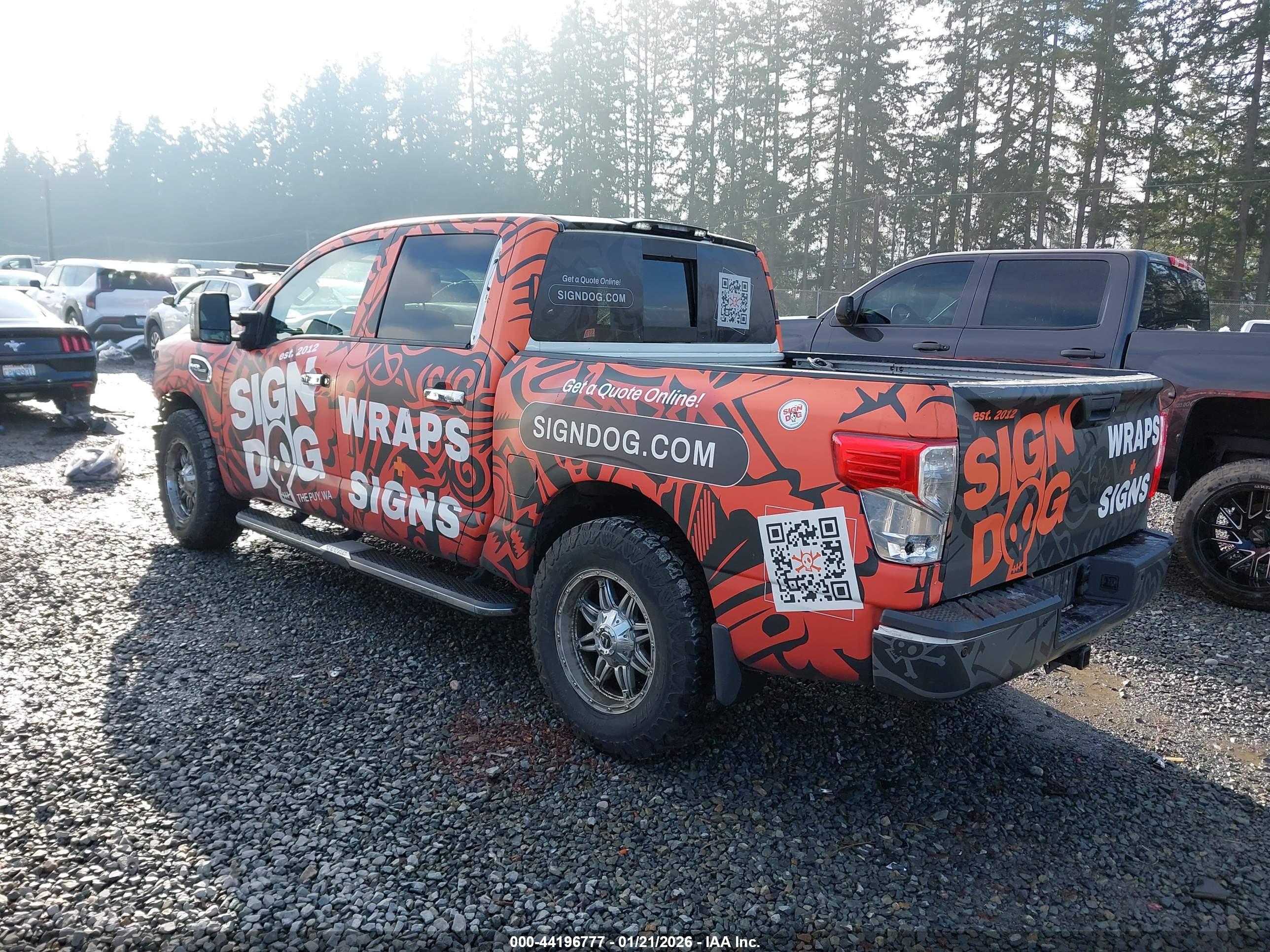 NISSAN TITAN image 3