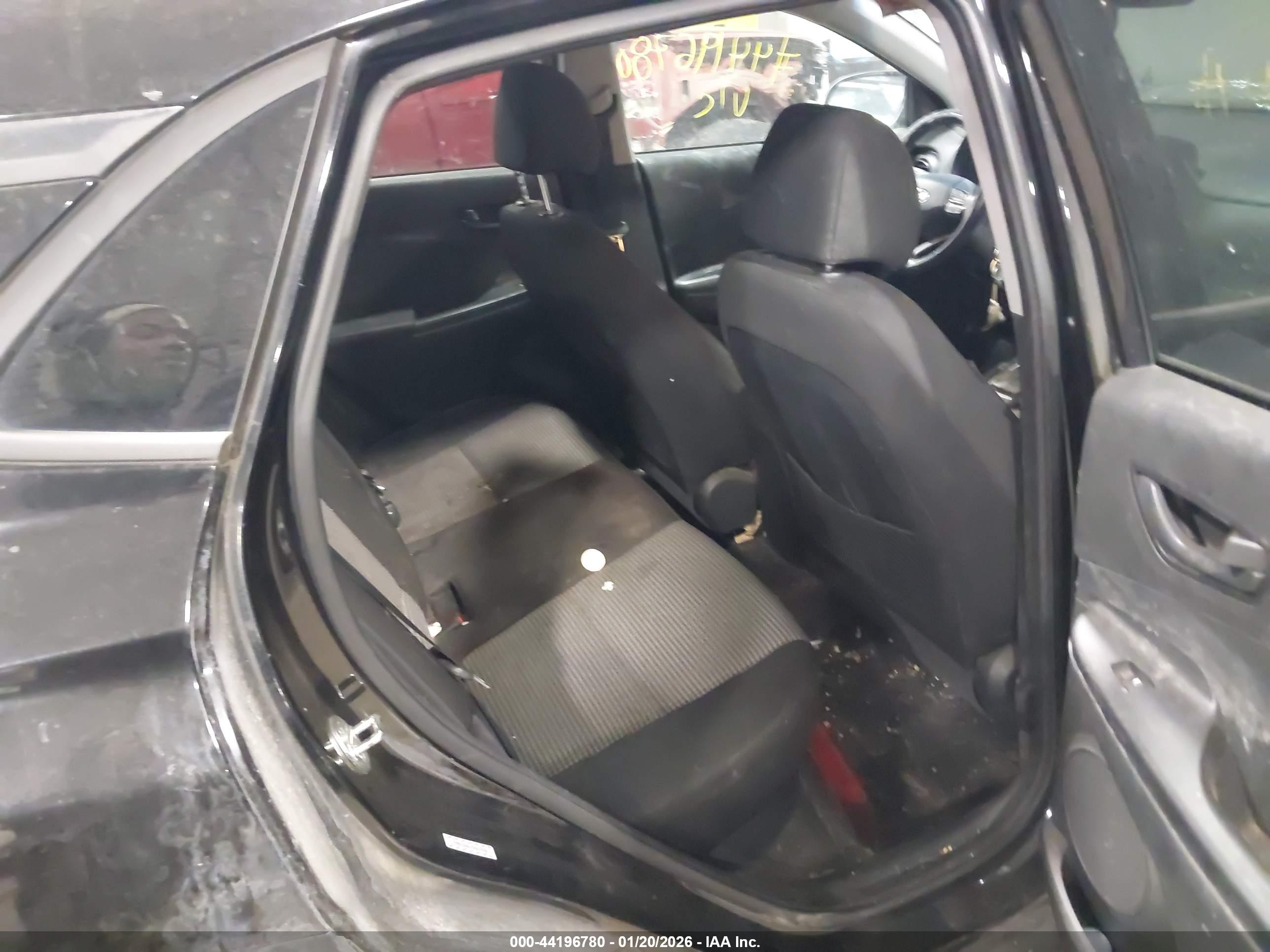 HYUNDAI KONA image 8