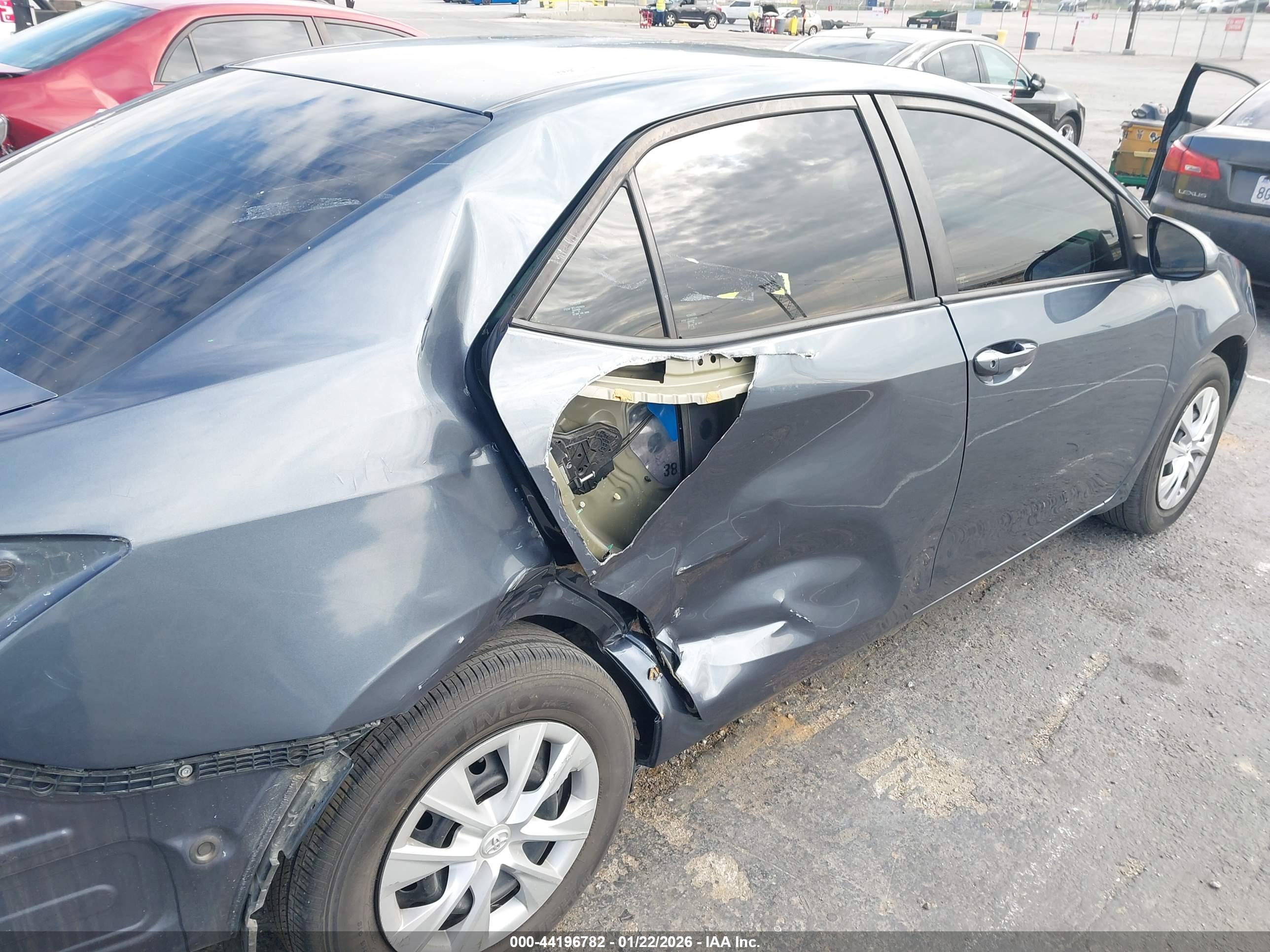 TOYOTA COROLLA image 6