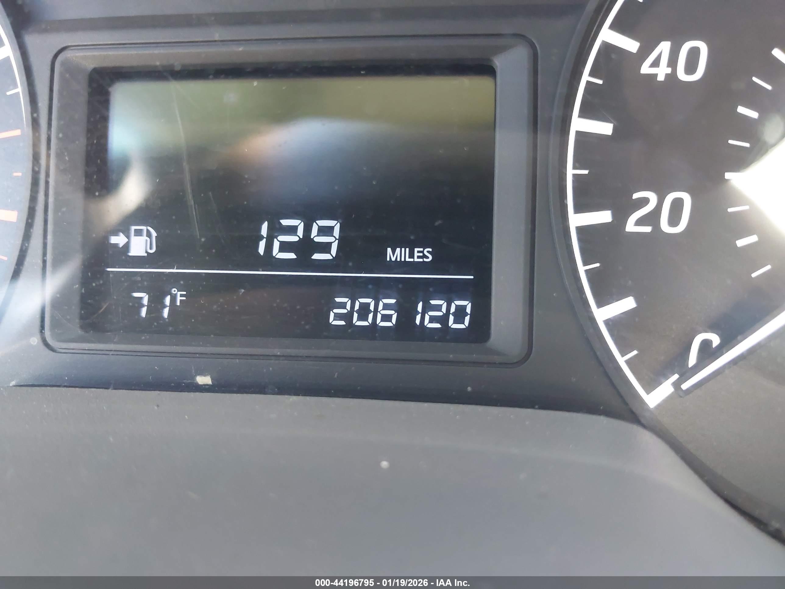 NISSAN SENTRA image 7