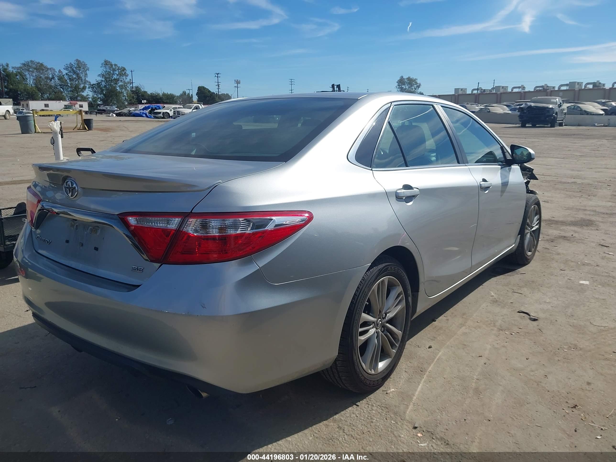 TOYOTA CAMRY image 4