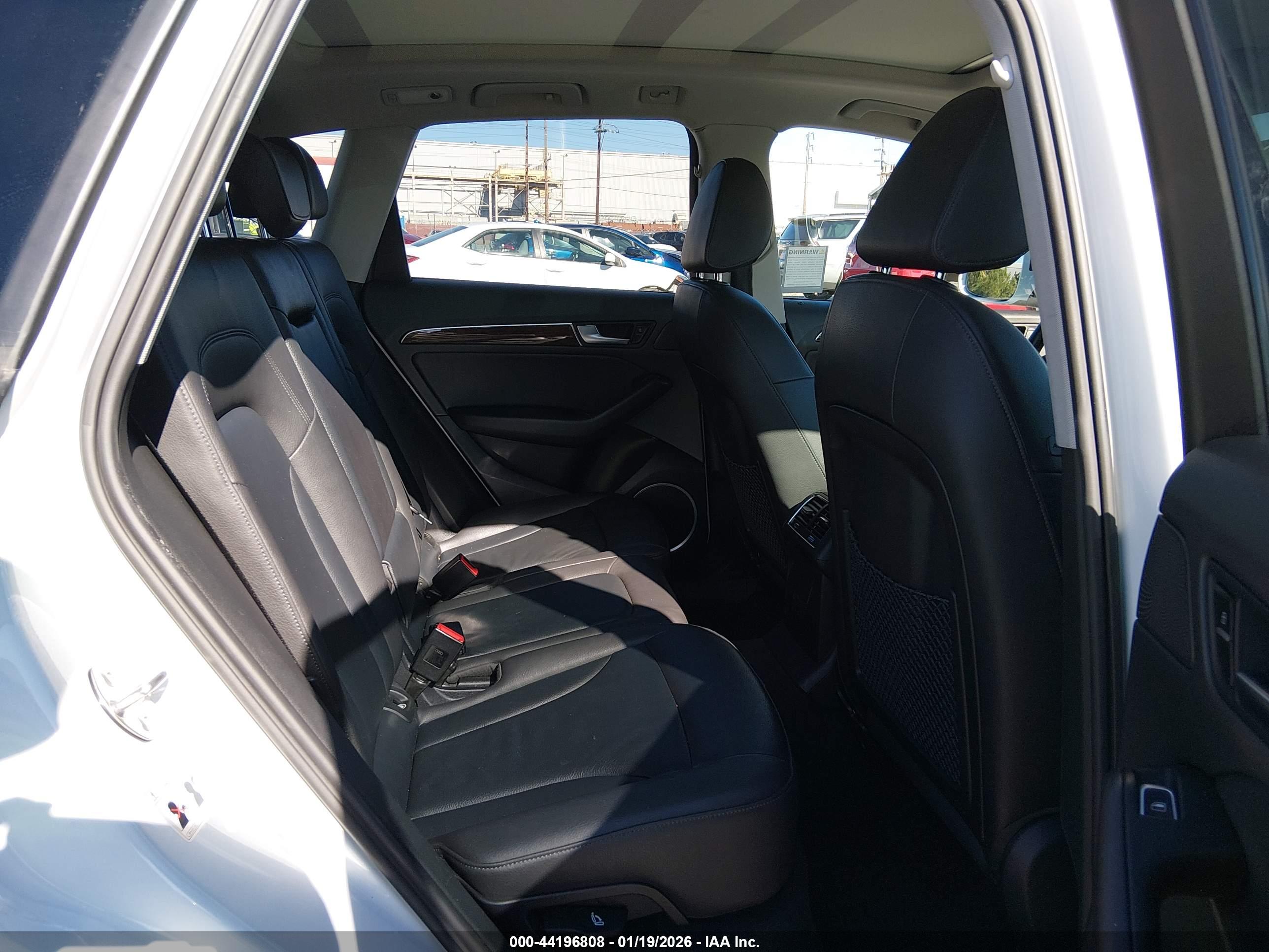 AUDI Q5 image 8